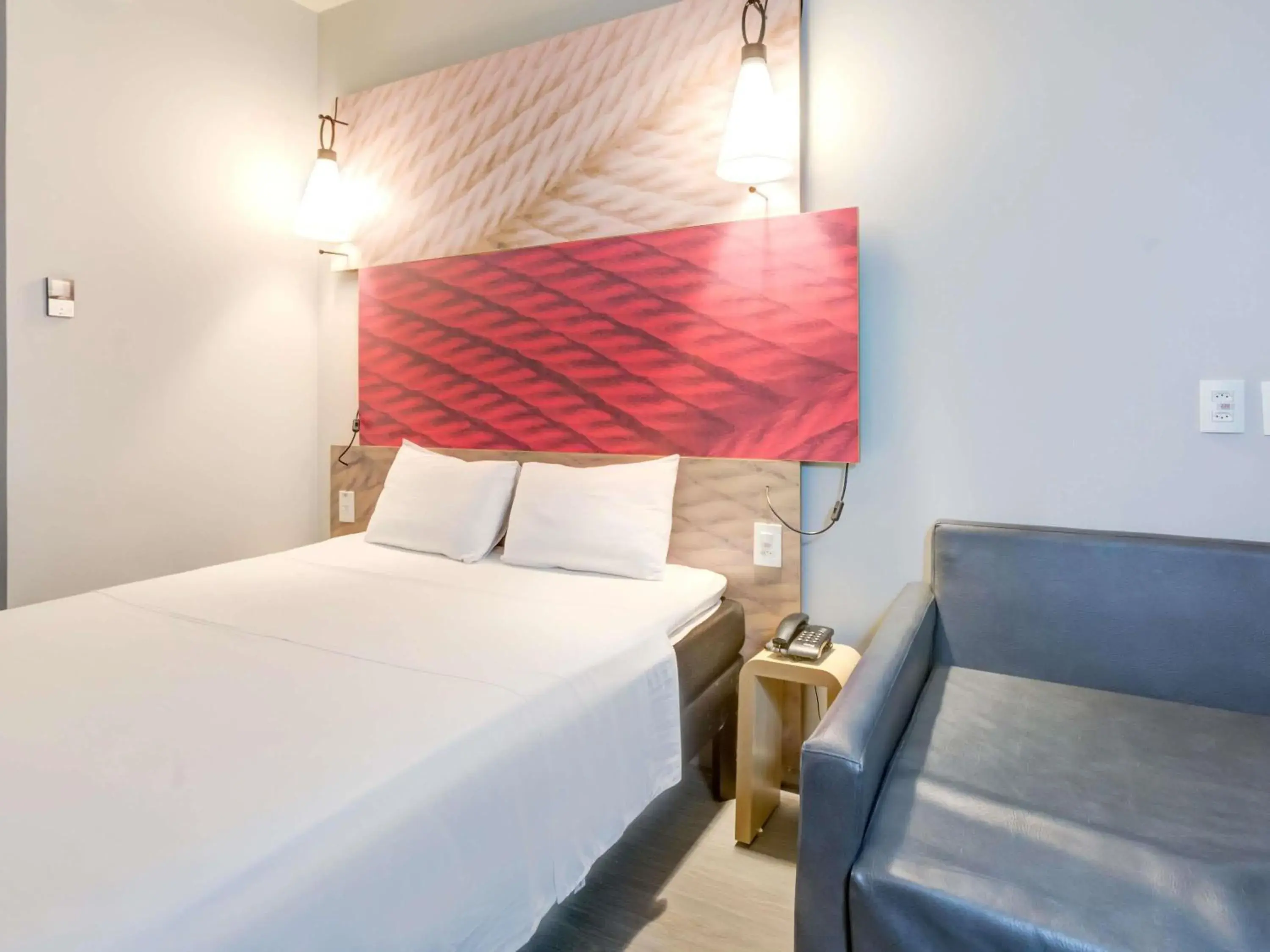 Bedroom, Bed in ibis Paranagua Bedroom, Bed in ibis Paranagua