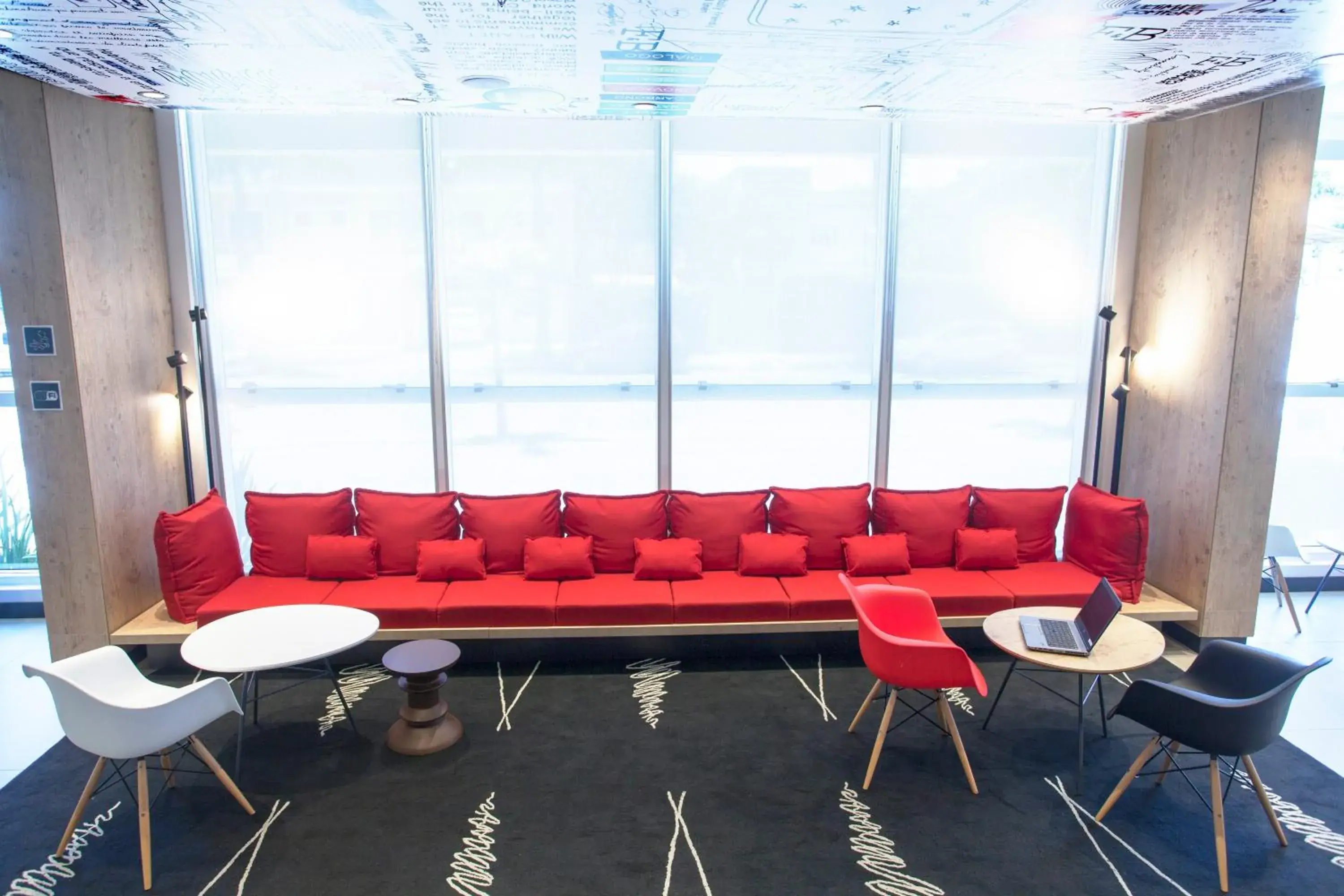 Lobby or reception in ibis Paranagua Lobby or reception in ibis Paranagua