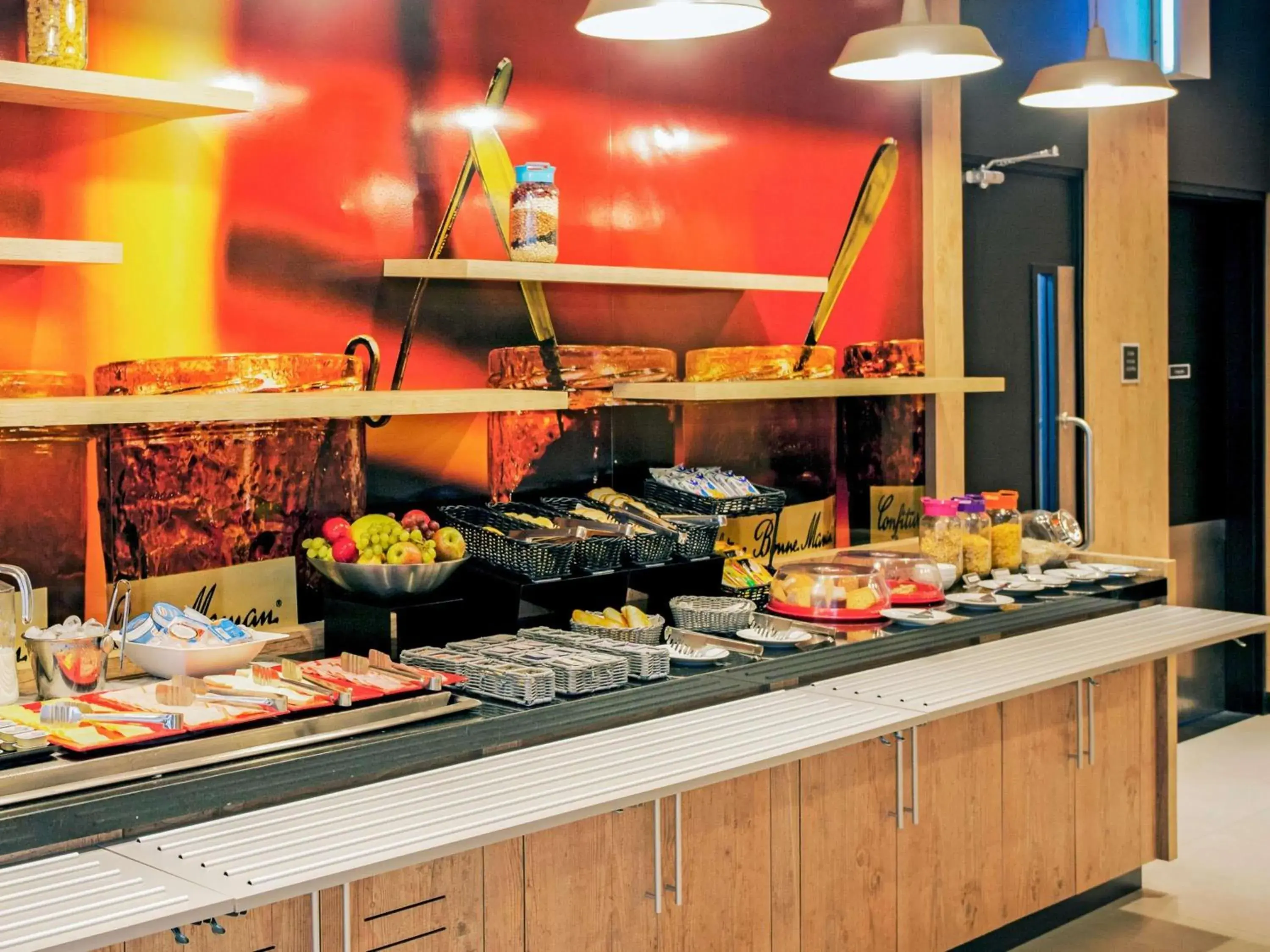 Restaurant/places to eat in ibis Paranagua Restaurant/places to eat in ibis Paranagua