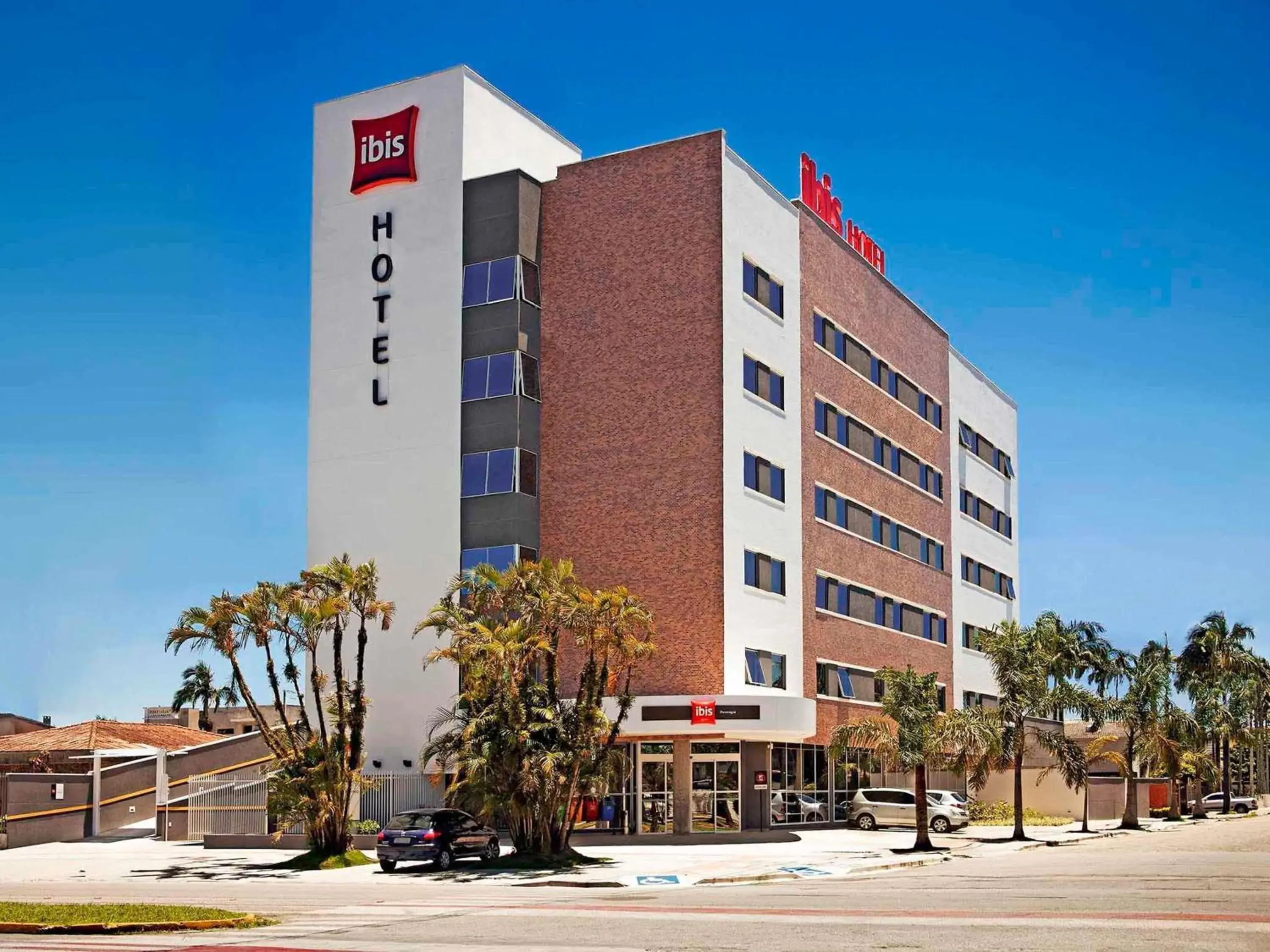 Property building in ibis Paranagua Property building in ibis Paranagua