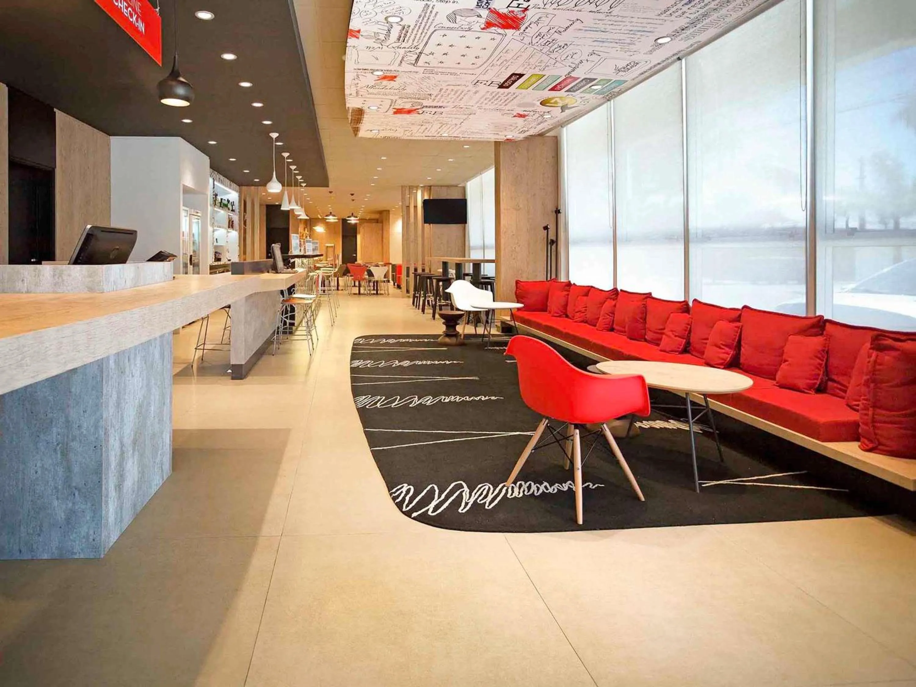 Property building in ibis Paranagua