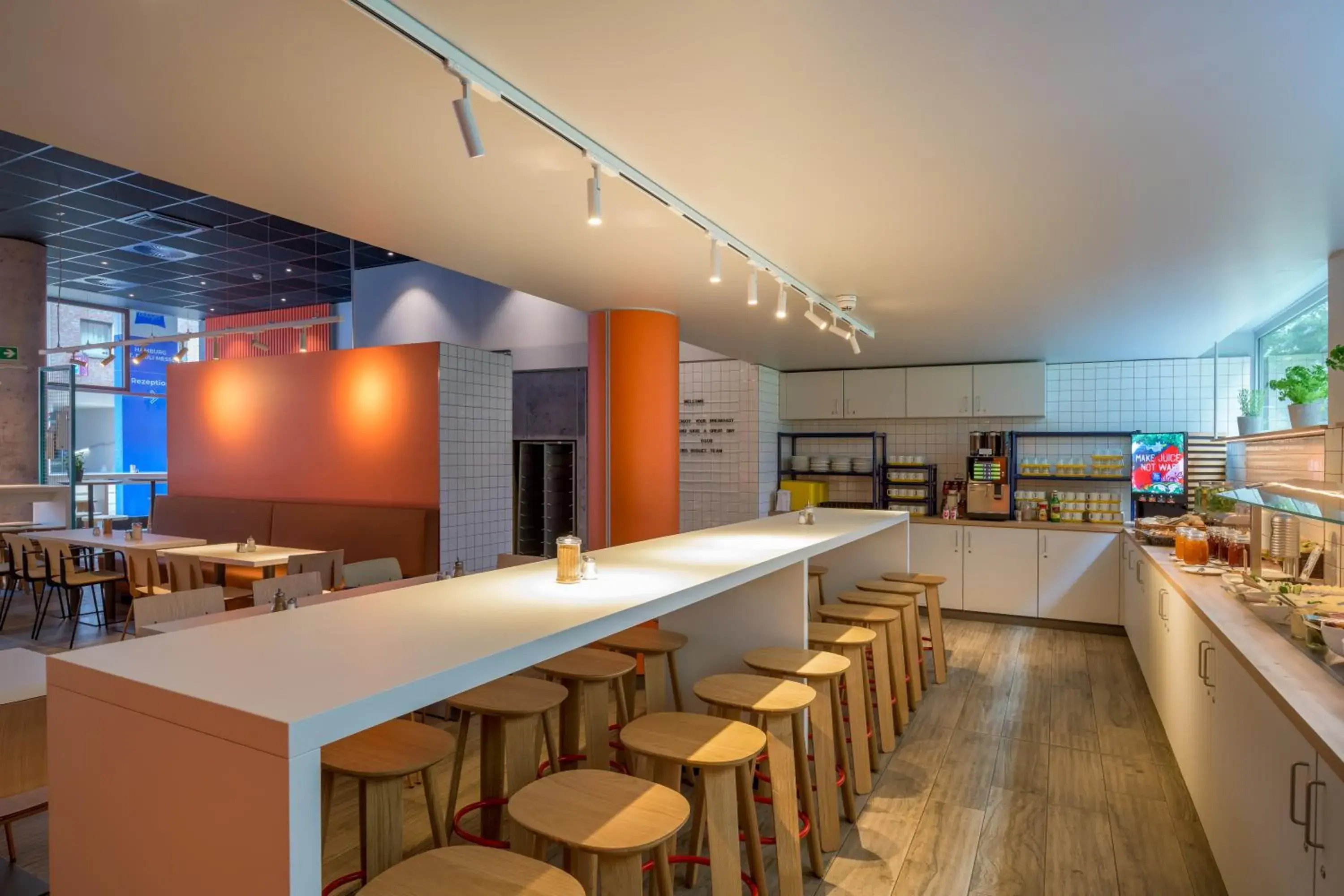 Restaurant/places to eat in ibis budget Hamburg St Pauli Messe - neu renoviert Restaurant/places to eat in ibis budget Hamburg St Pauli Messe - neu renoviert