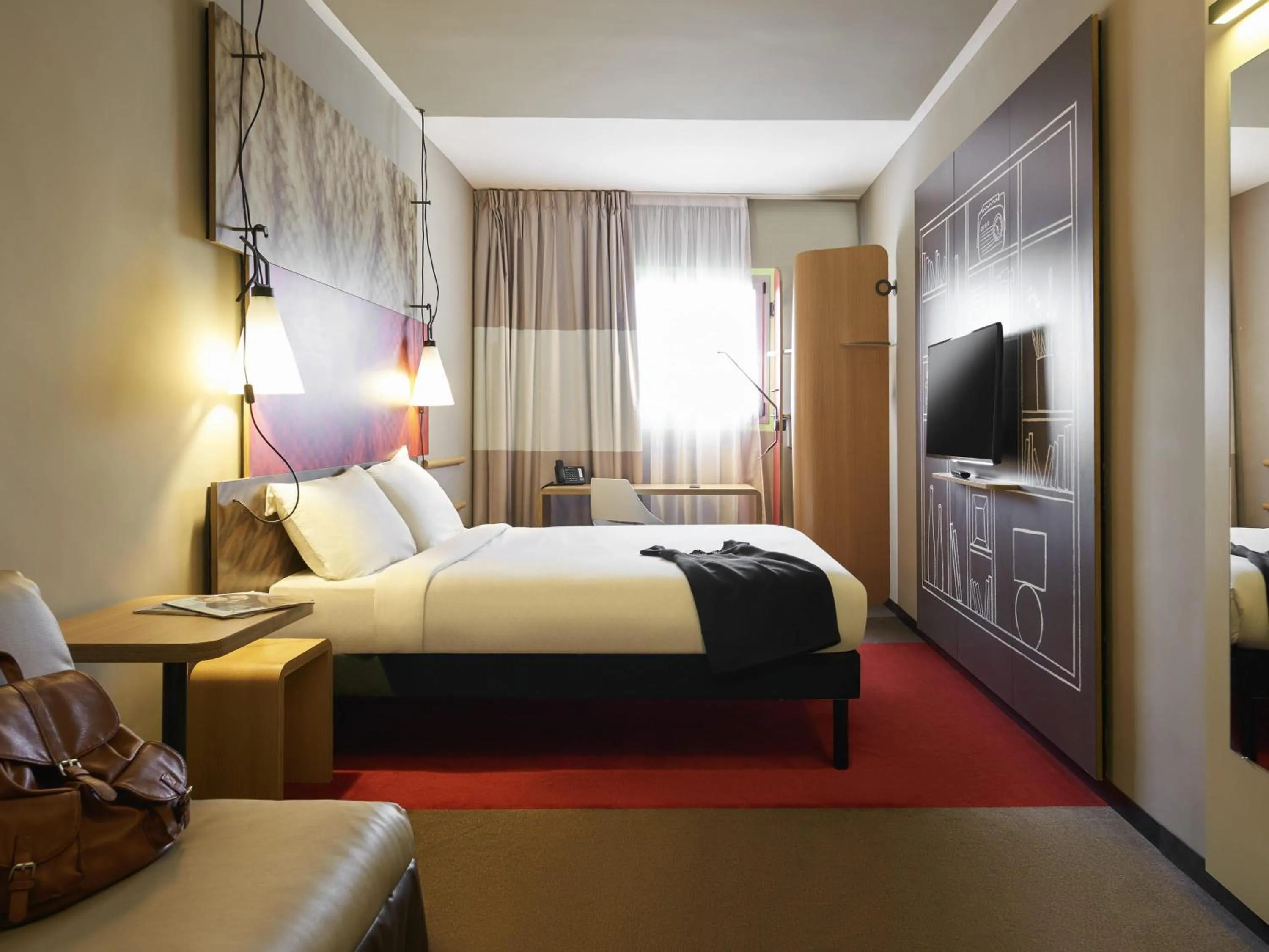 Bedroom, Bed in ibis Jerusalem city Center - An AccorHotels Brand