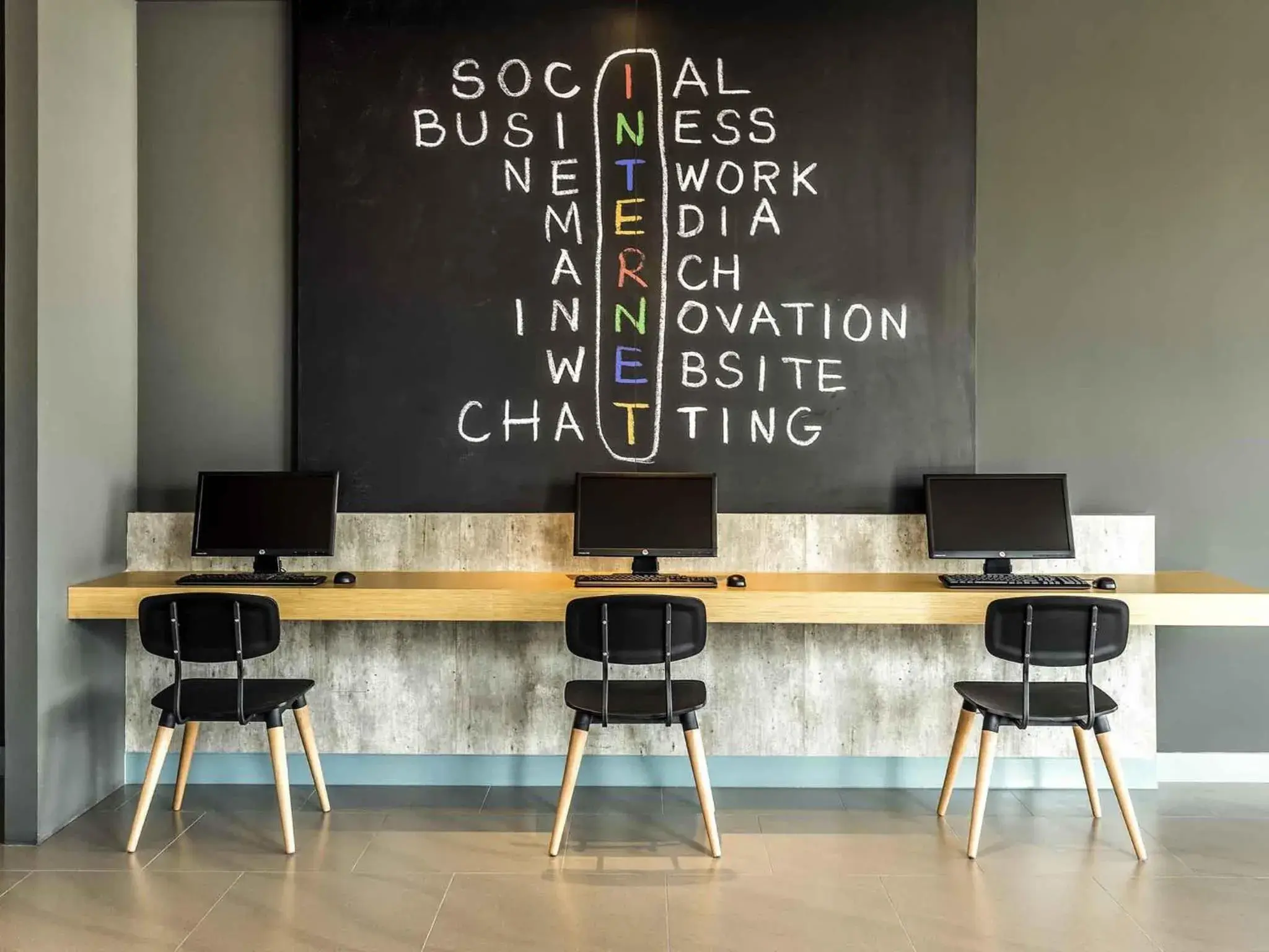 Property building in ibis Bangkok IMPACT Property building in ibis Bangkok IMPACT