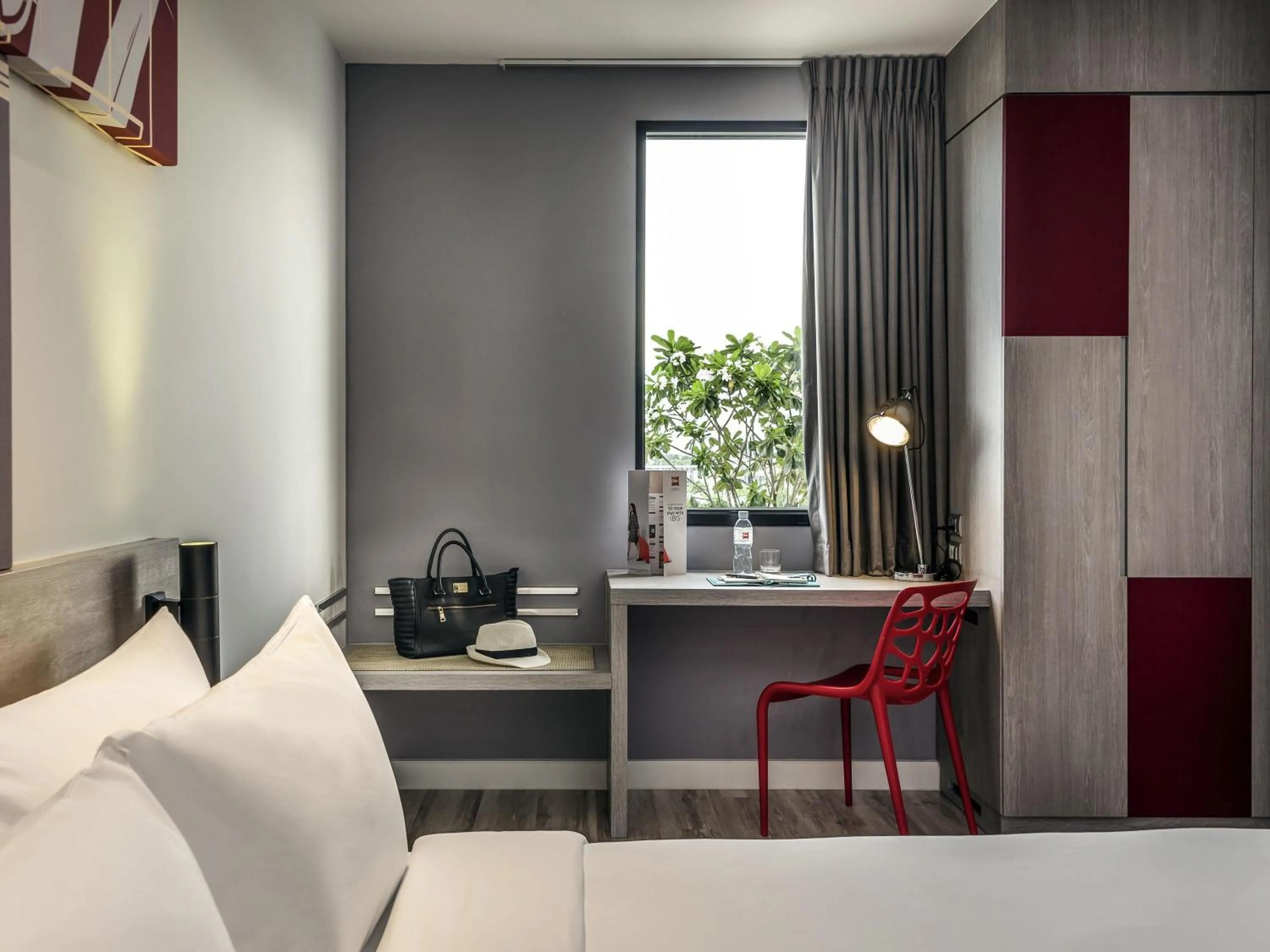 Bedroom, Bed in ibis Bangkok IMPACT