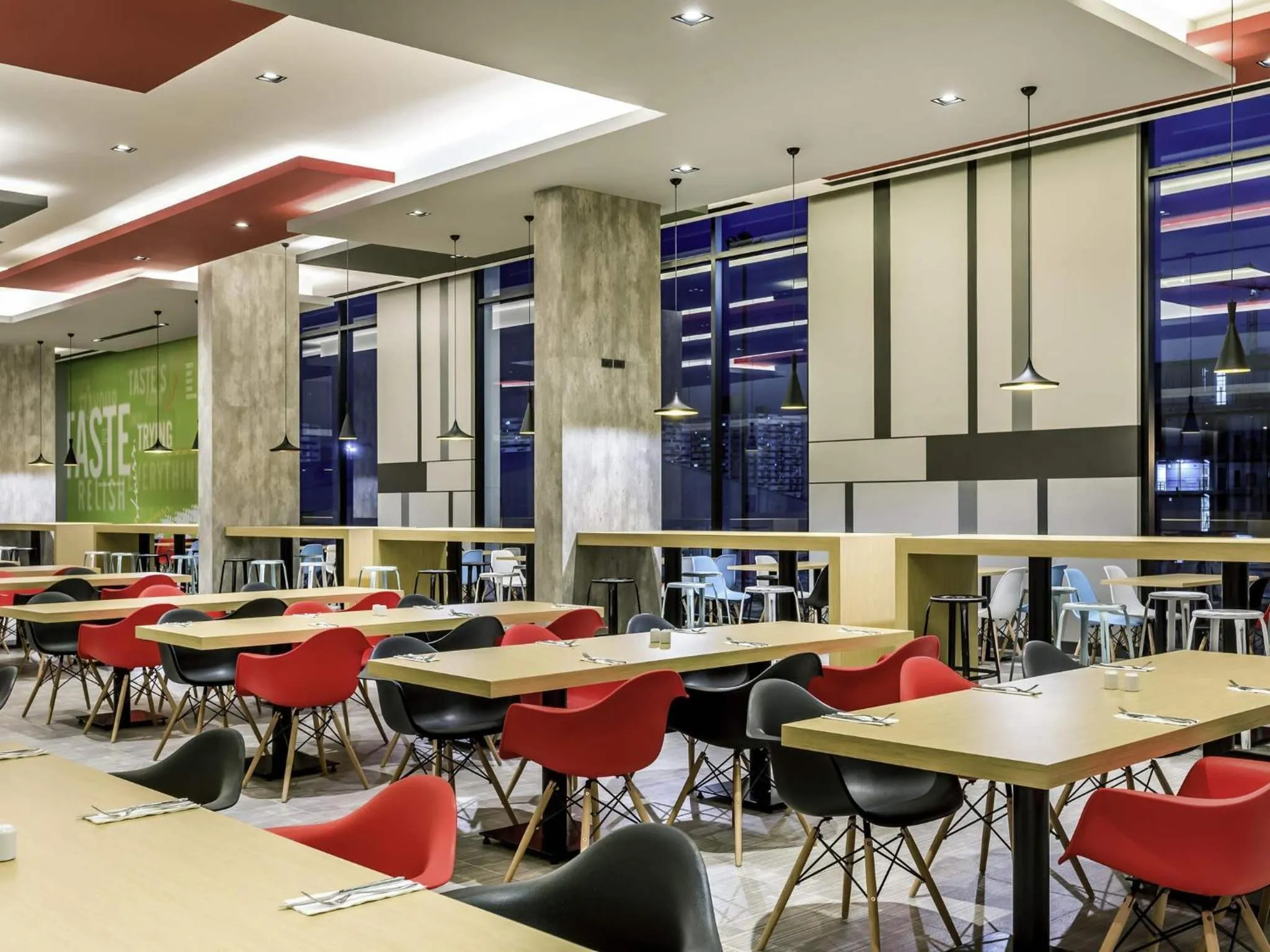 Restaurant/places to eat in ibis Bangkok IMPACT
