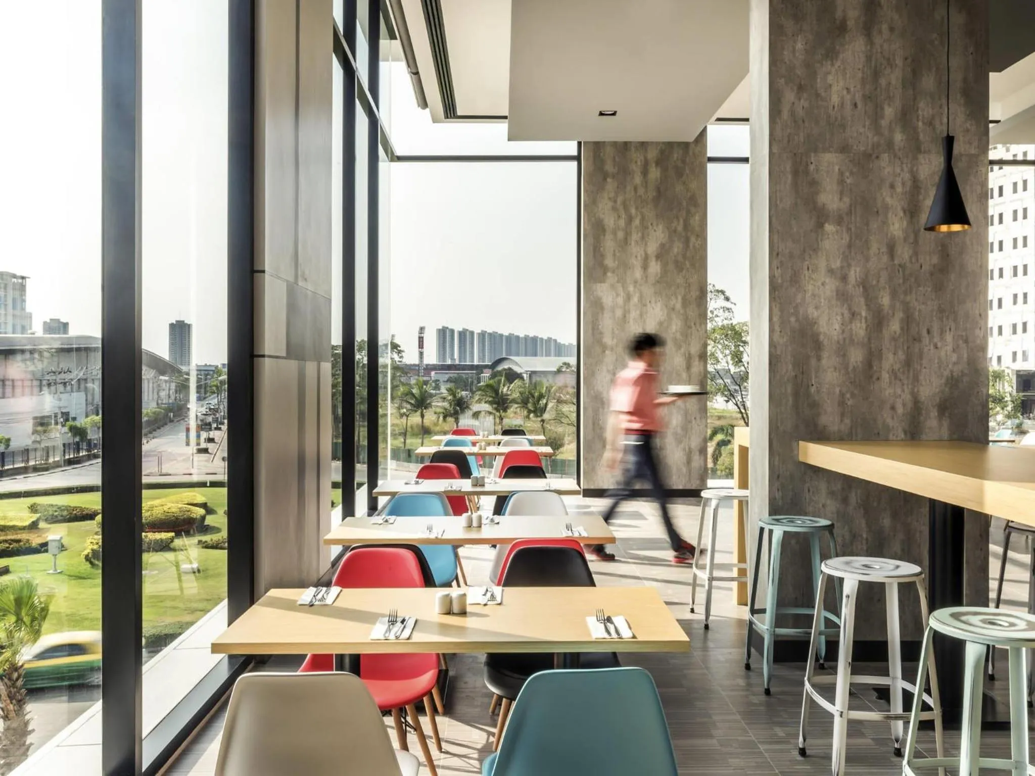 Restaurant/places to eat in ibis Bangkok IMPACT