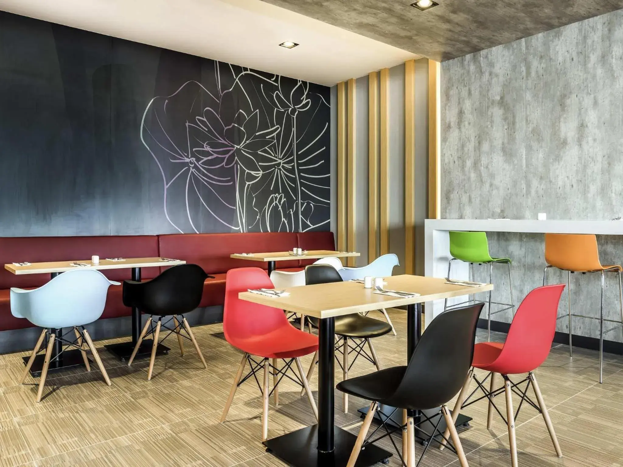 Restaurant/places to eat in ibis Bangkok IMPACT Restaurant/places to eat in ibis Bangkok IMPACT