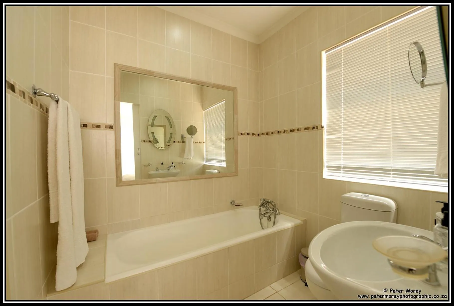 Bathroom in Paarl Mountain Lodge