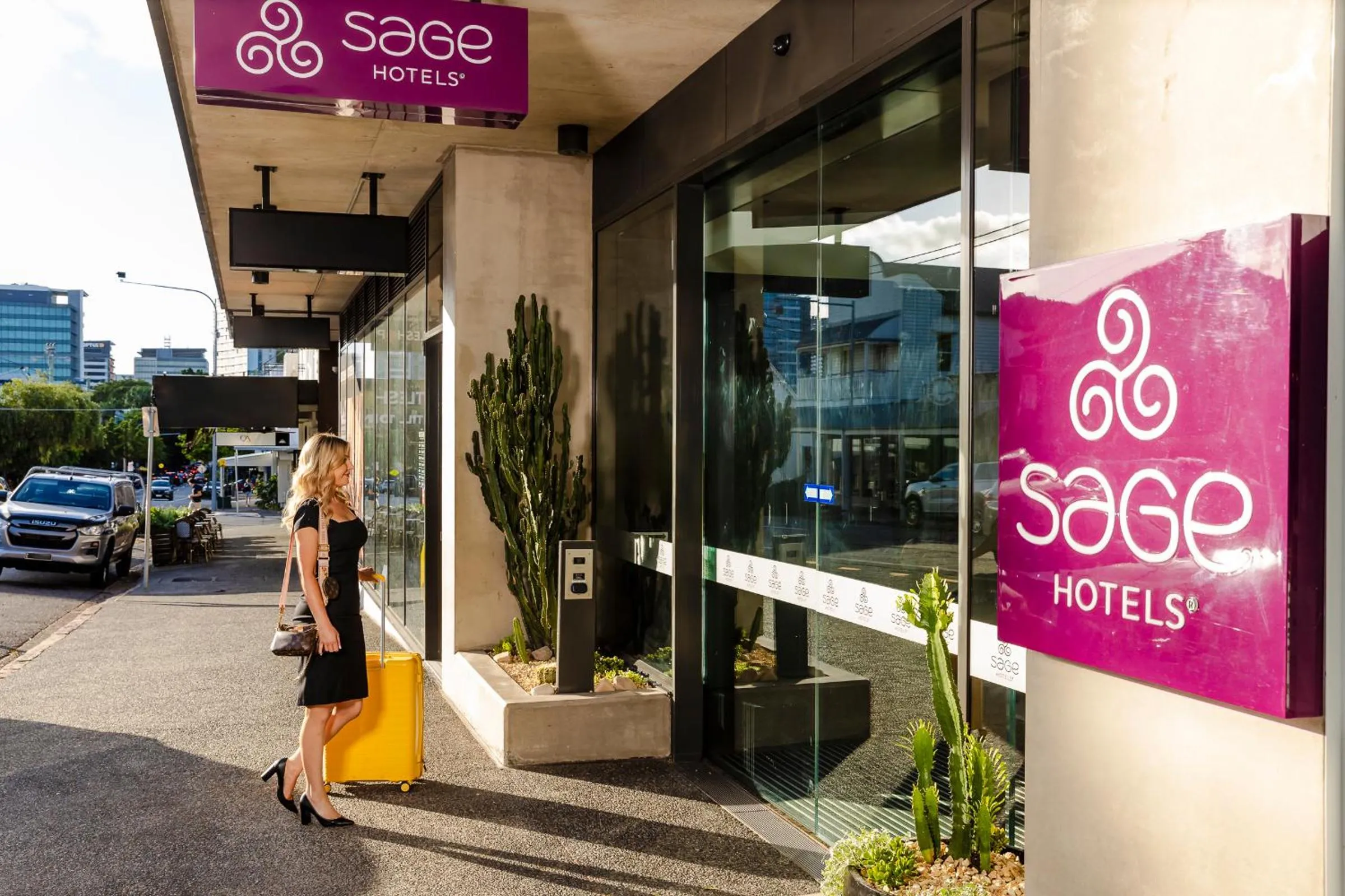 Facade/entrance in Sage Hotel James Street