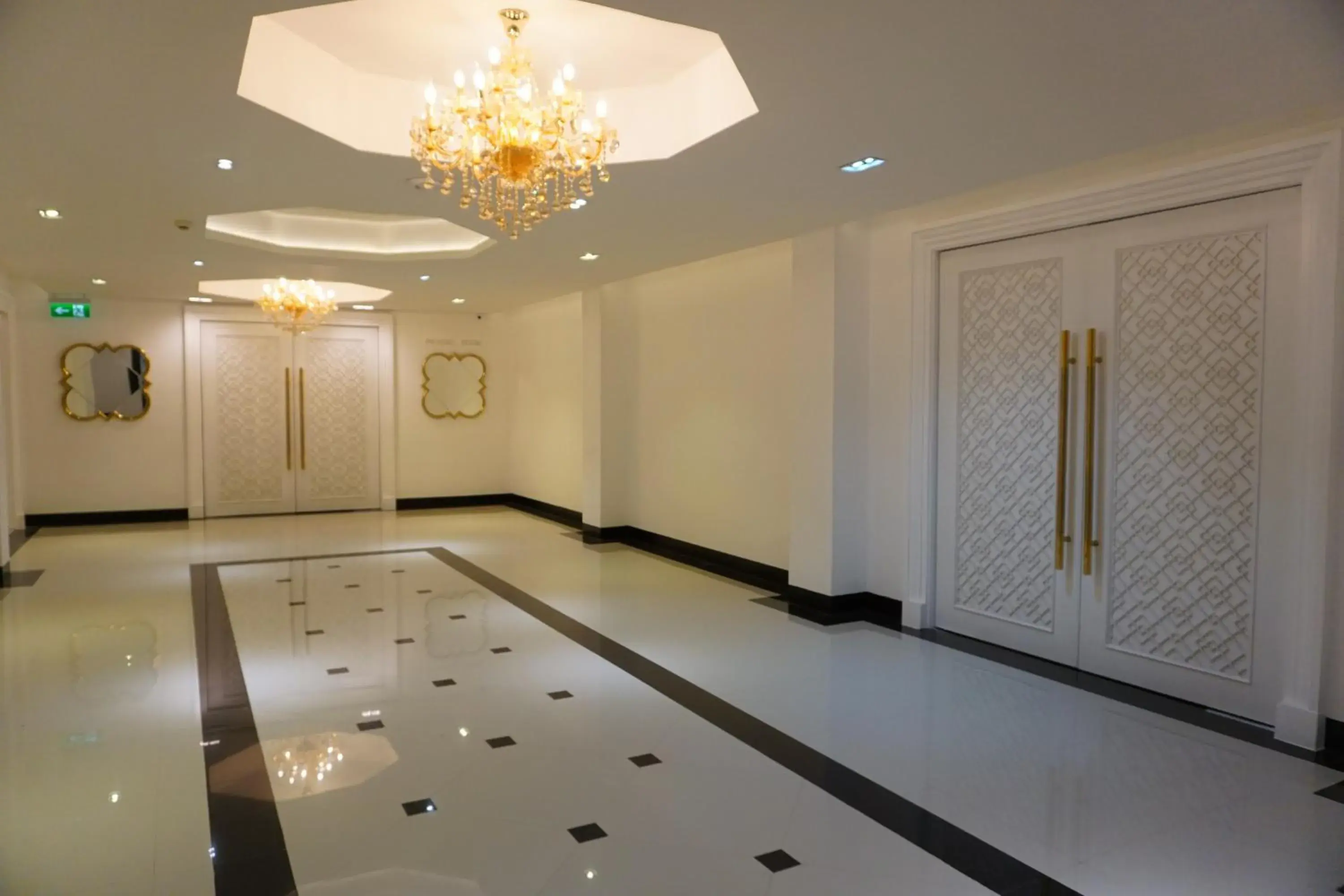 Property building in Taris Art Hotel Phrae Property building in Taris Art Hotel Phrae