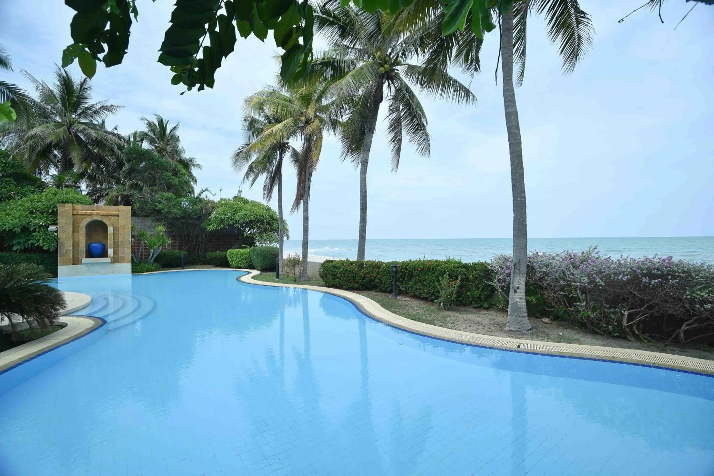 Swimming pool in Dar's Haven Cha-Am