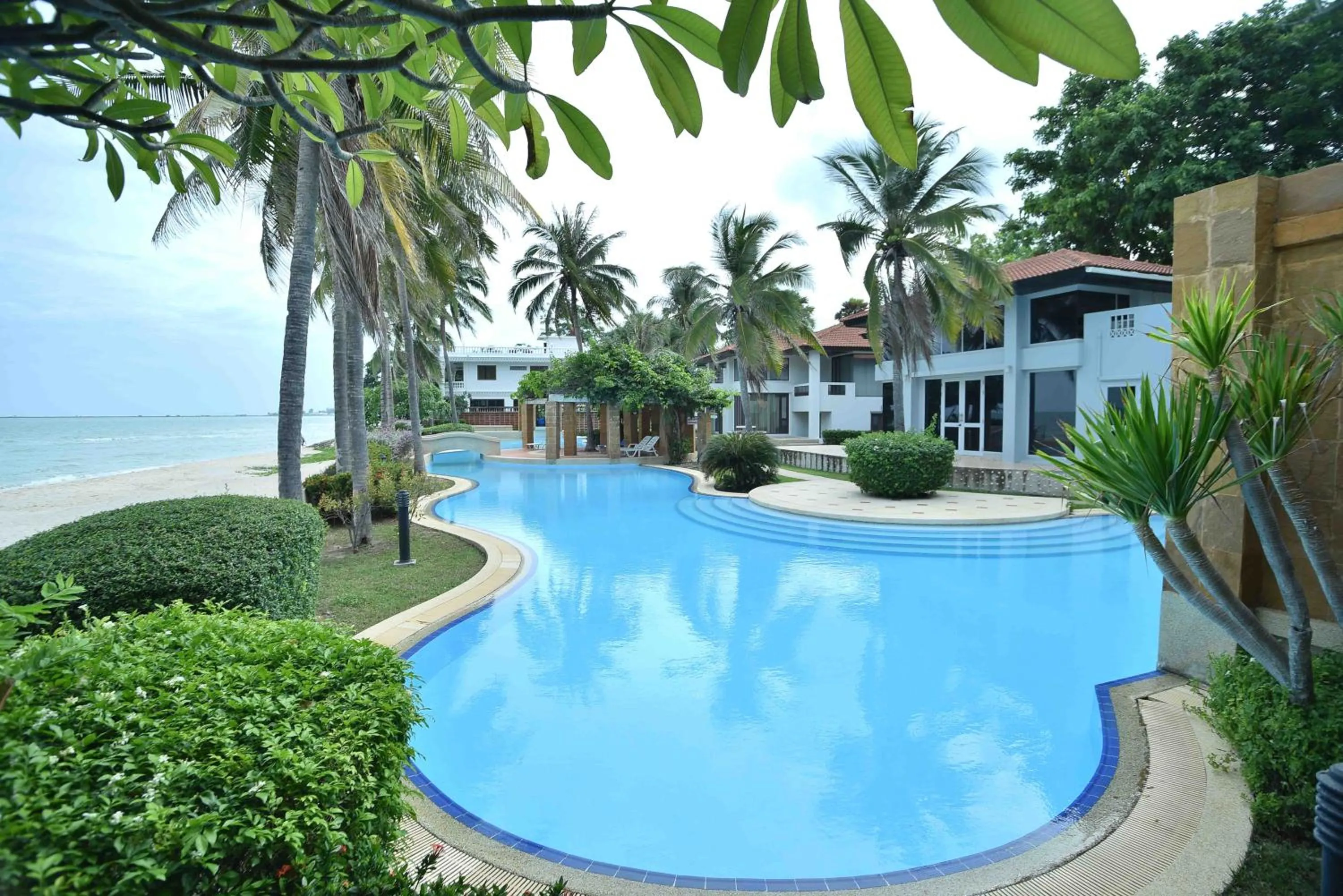 Pool view in Dar's Haven Cha-Am