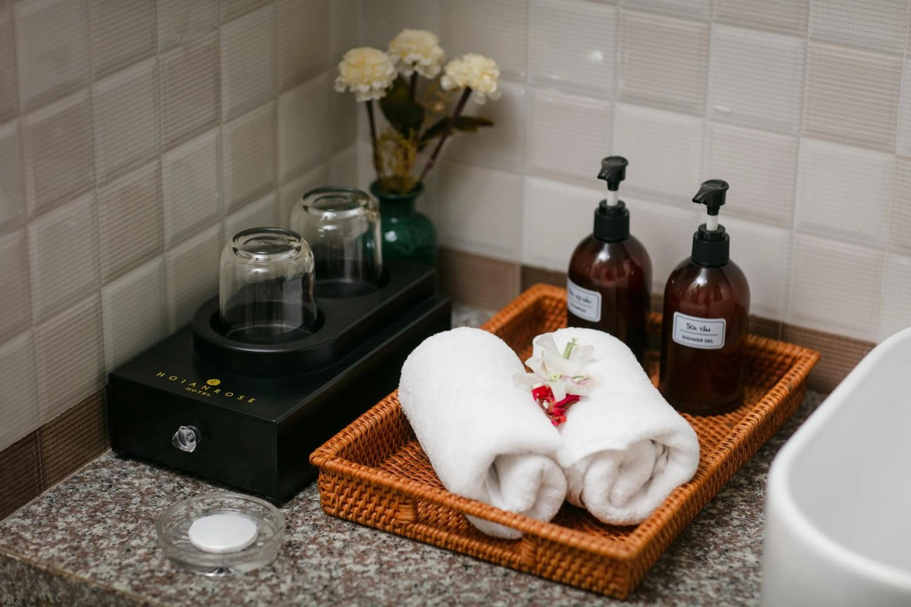 Bathroom in Hoi An Rose Garden Hotel