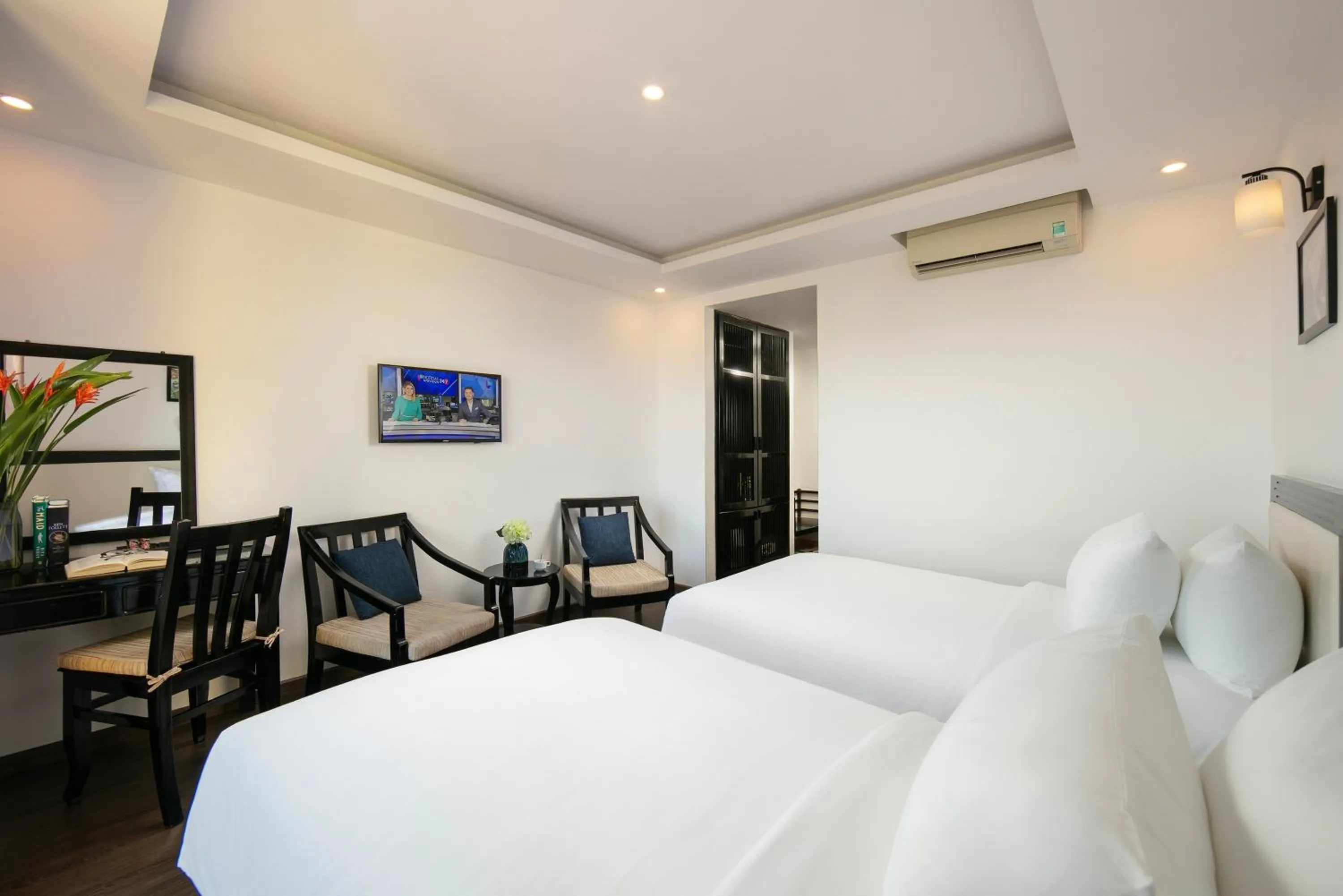 Bed in Hoi An Rose Garden Hotel