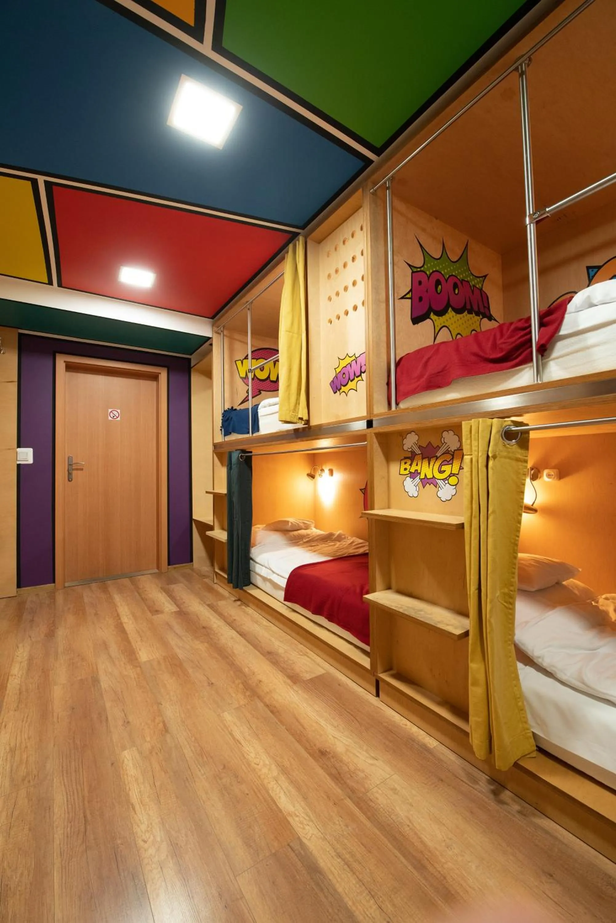 bunk bed, Bed in Good Times House