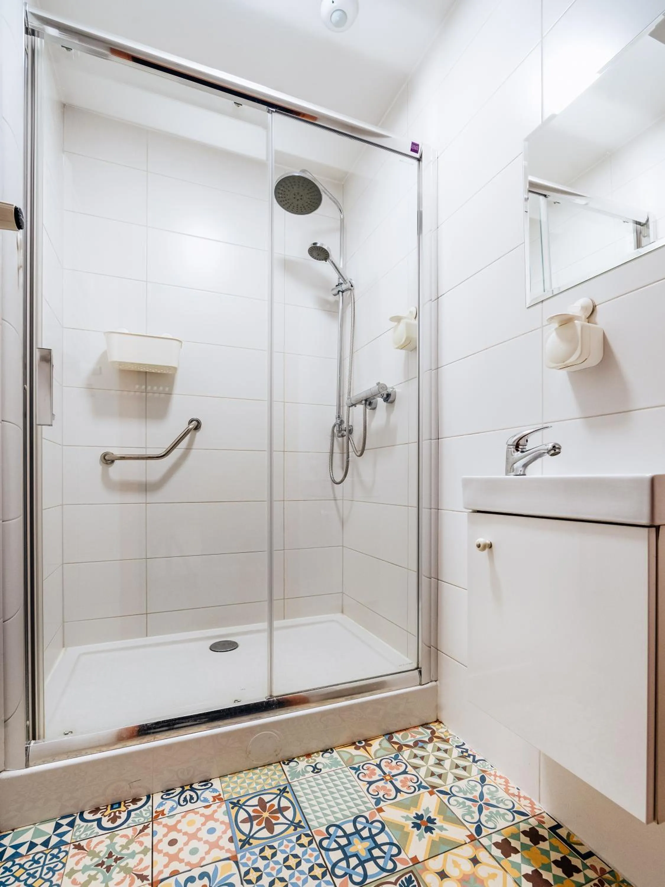 Shower in Good Times House