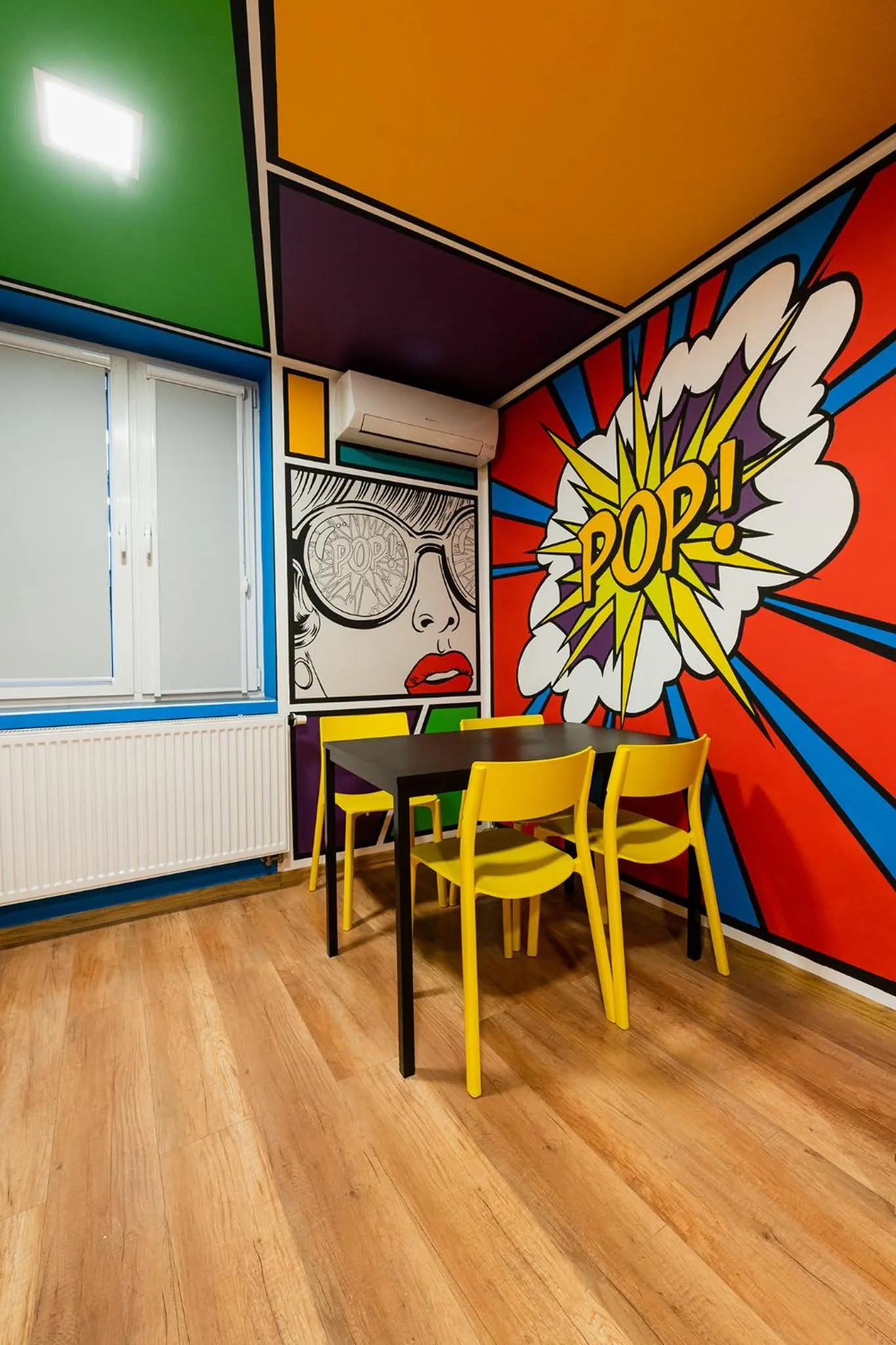 Dining area in Good Times House