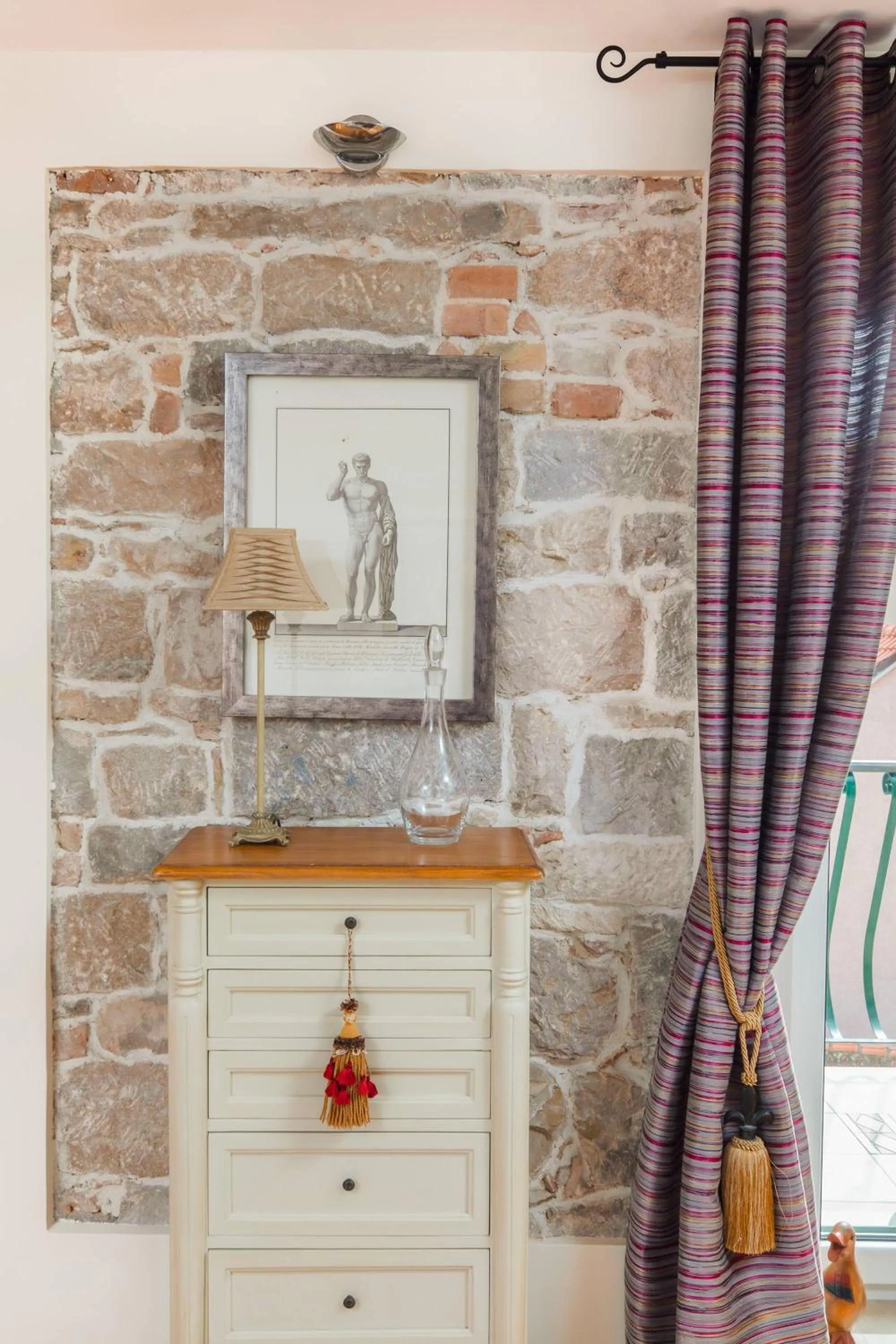 Decorative detail in Boutique Guest Accommodation Zephyrus