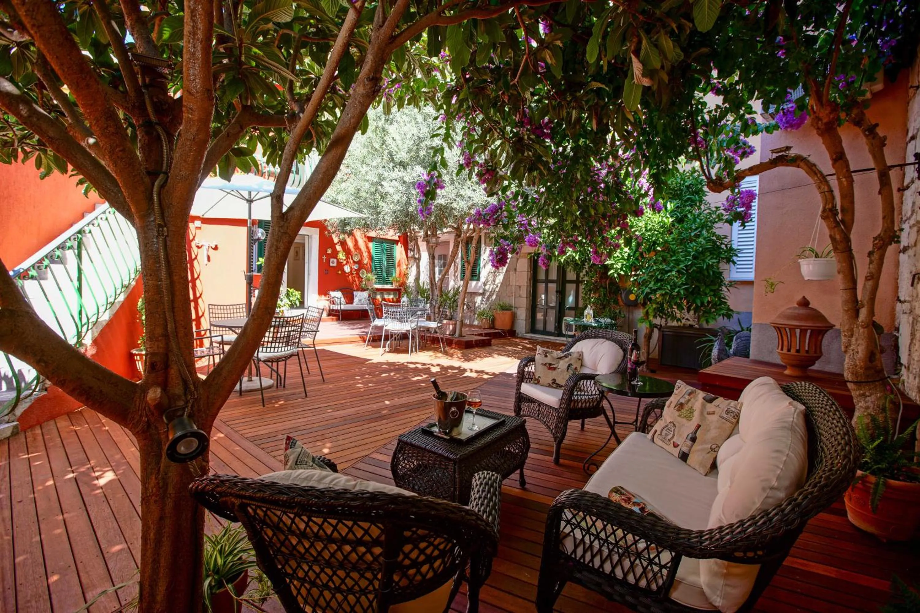 Patio in Boutique Guest Accommodation Zephyrus