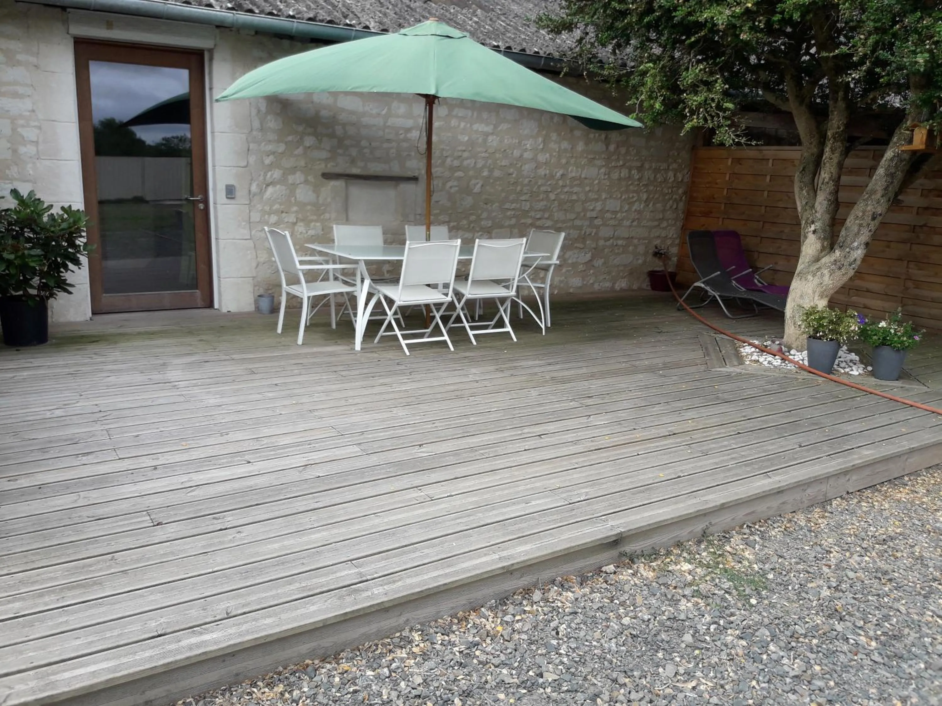 Patio in La Rosée D'Anché