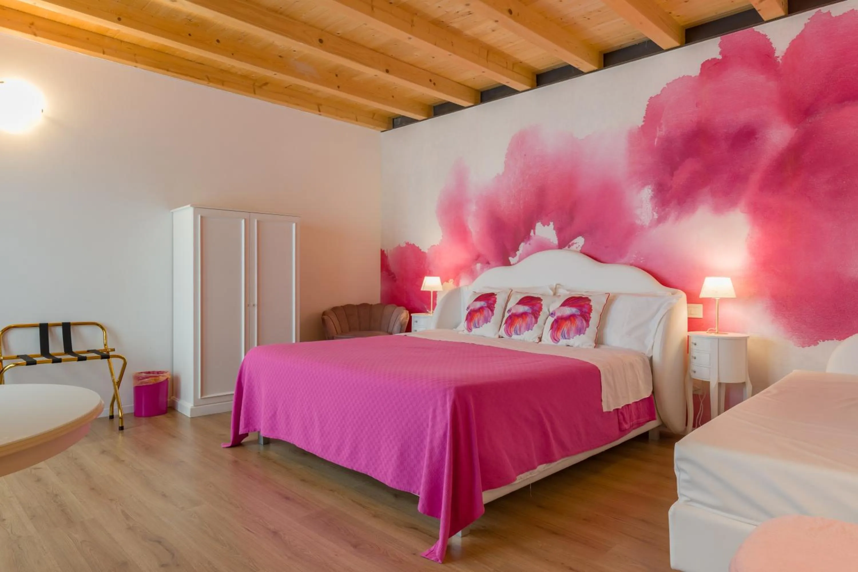 Photo of the whole room, Bed in Giardino Giusti House & Court