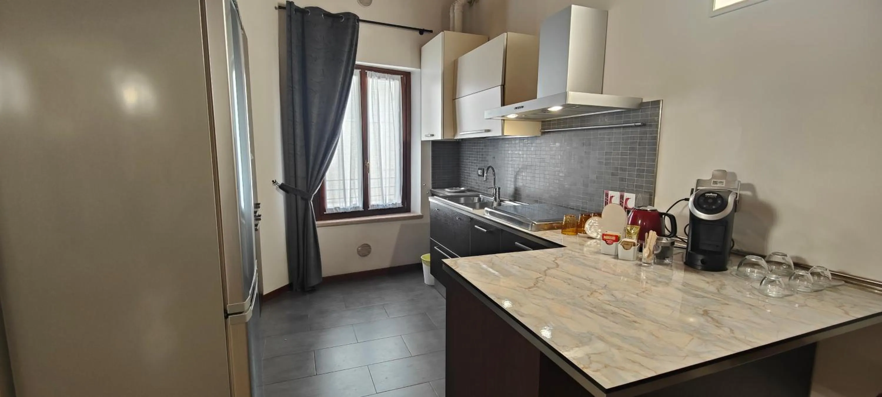 Coffee/tea facilities in Giardino Giusti House & Court