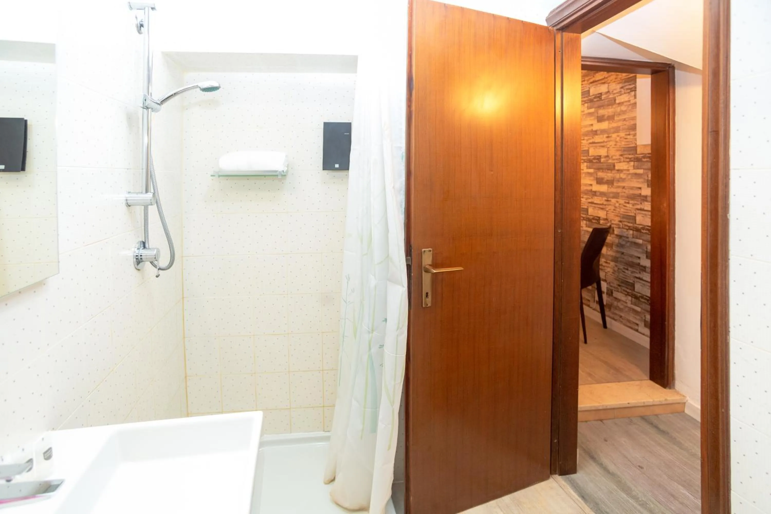 Bathroom in Giardino Giusti House & Court