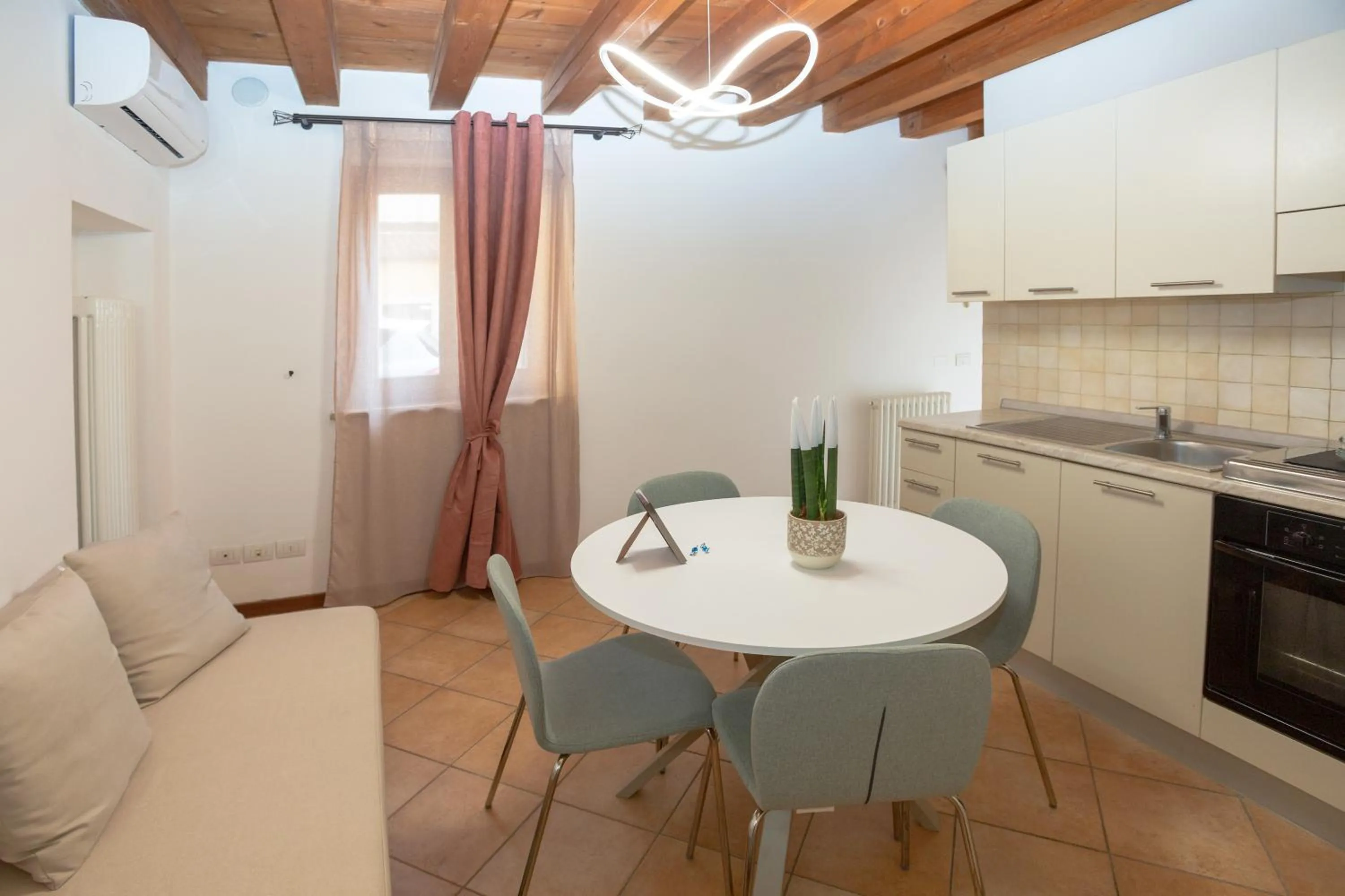 kitchen in Giardino Giusti House & Court