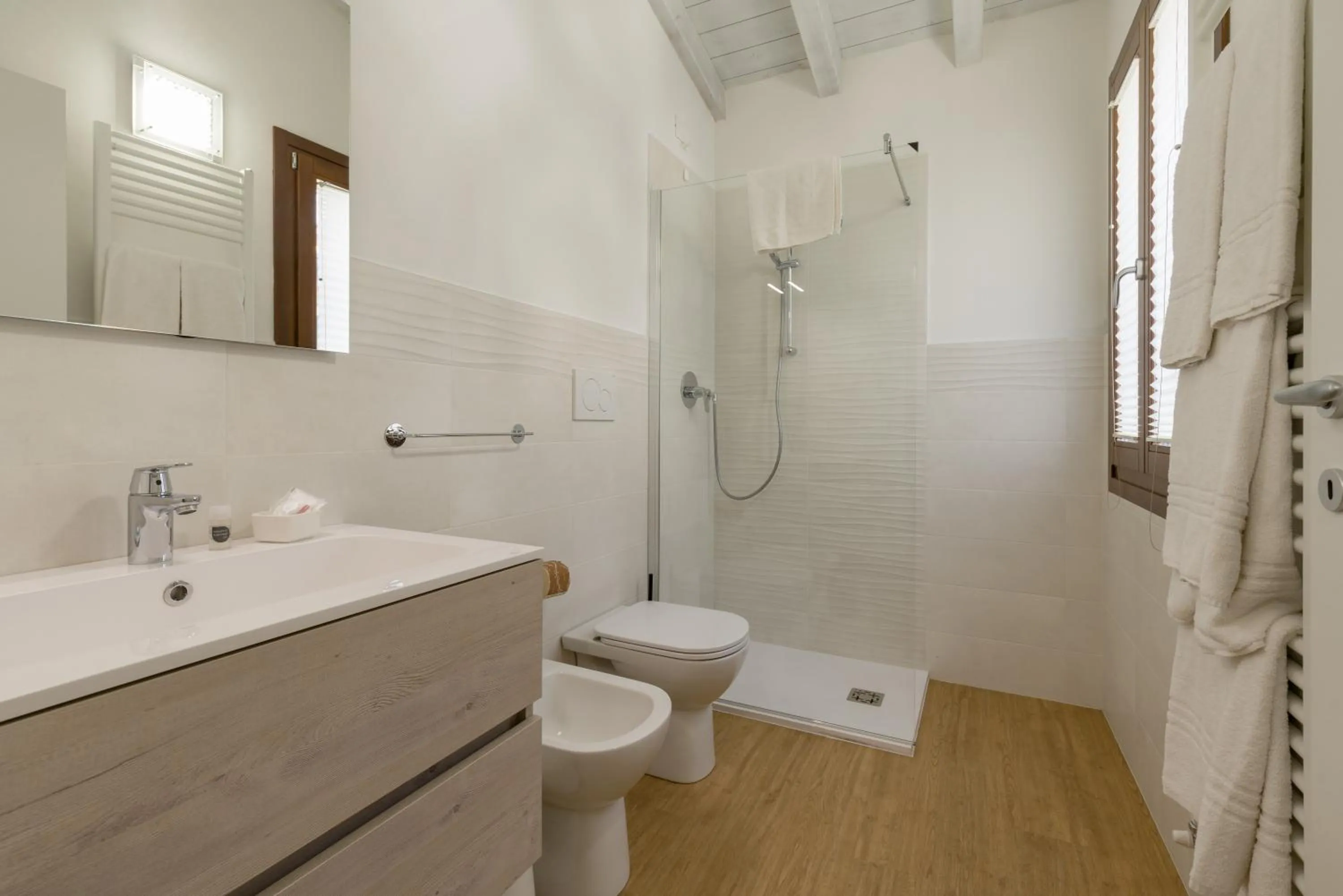 Bathroom in Giardino Giusti House & Court