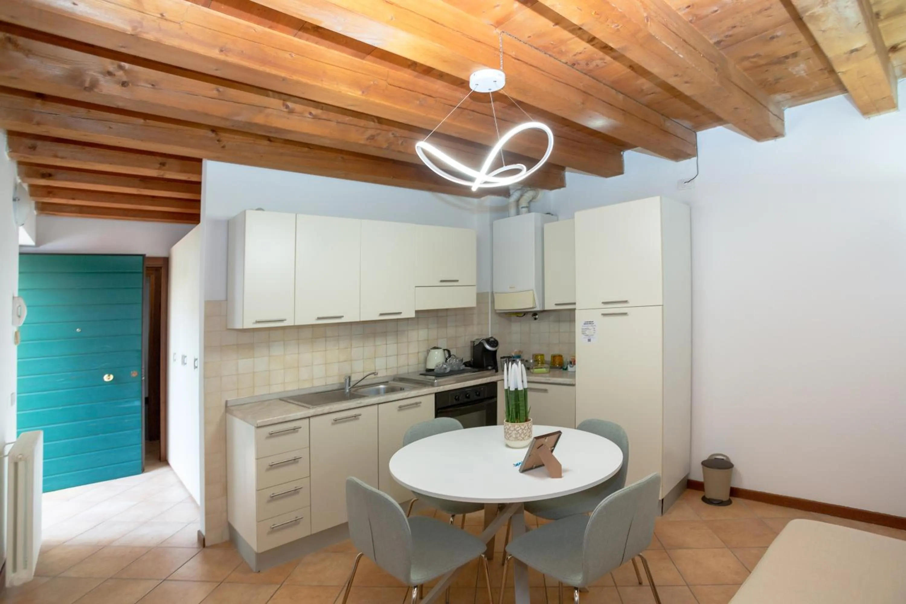 kitchen in Giardino Giusti House & Court