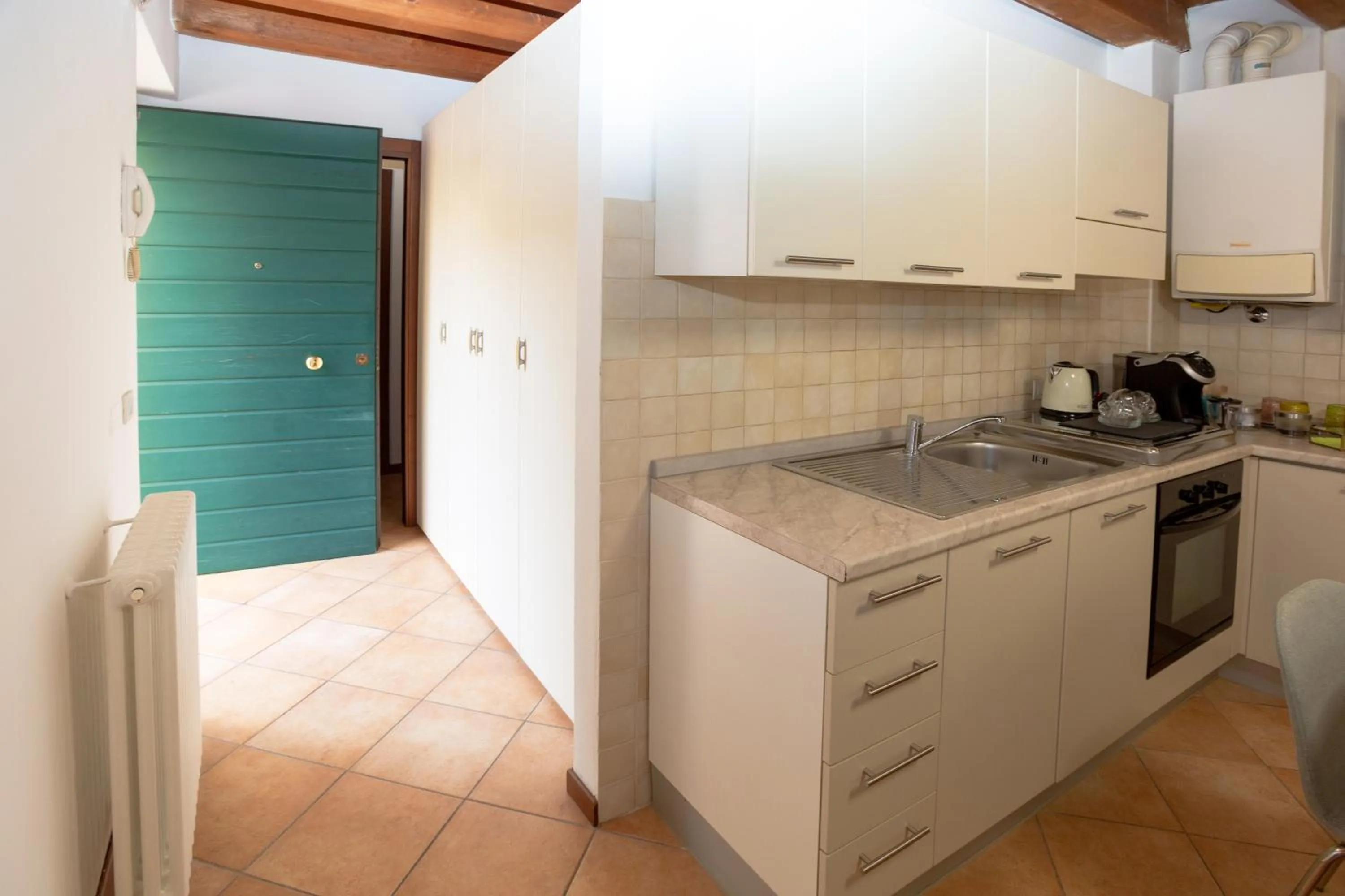 Photo of the whole room in Giardino Giusti House & Court