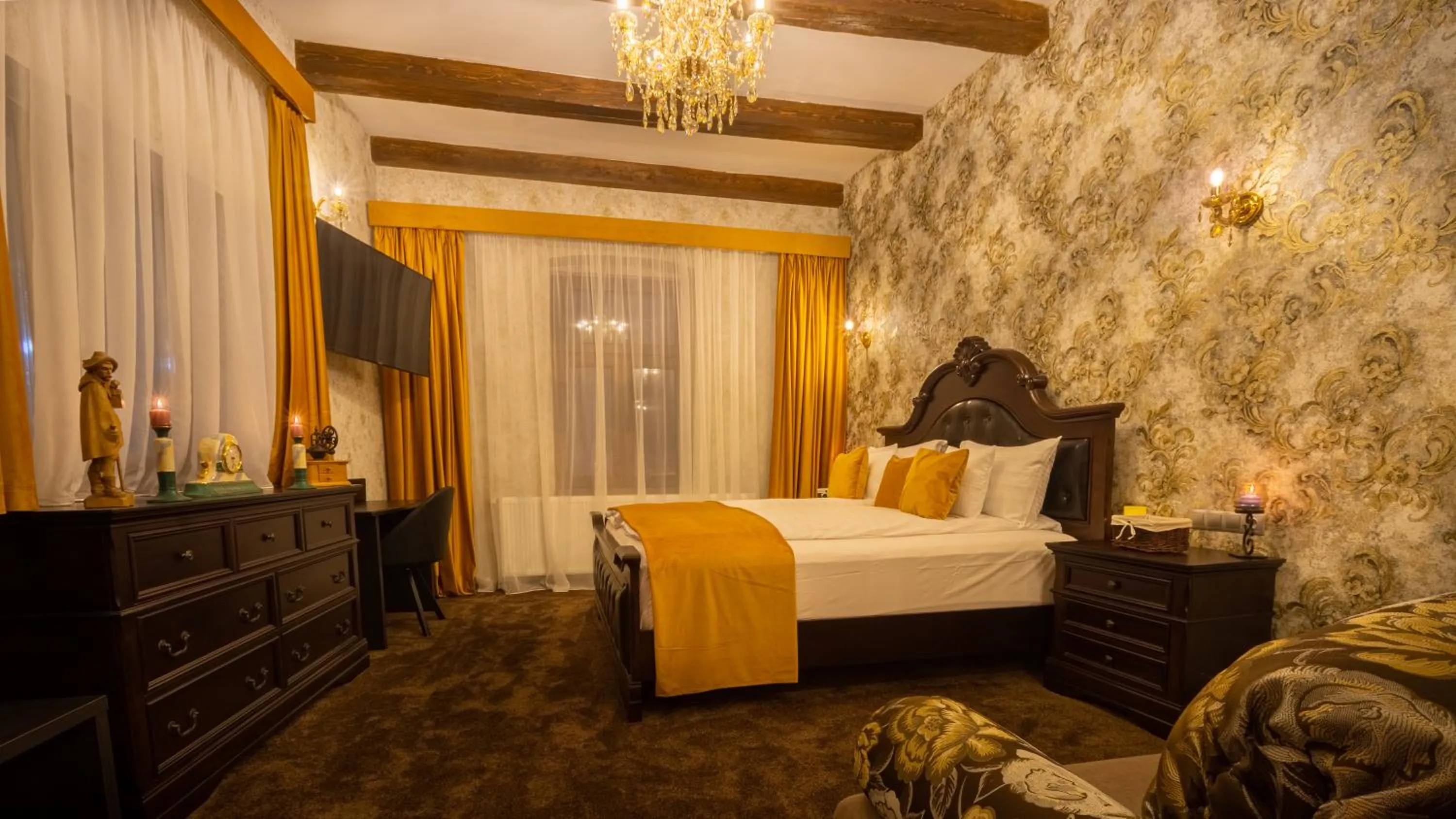 Photo of the whole room, Bed in Hermannstadt House