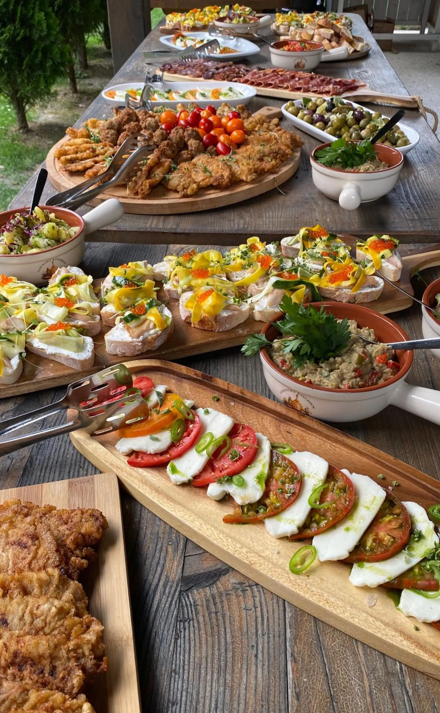 Restaurant/places to eat in Hermannstadt House