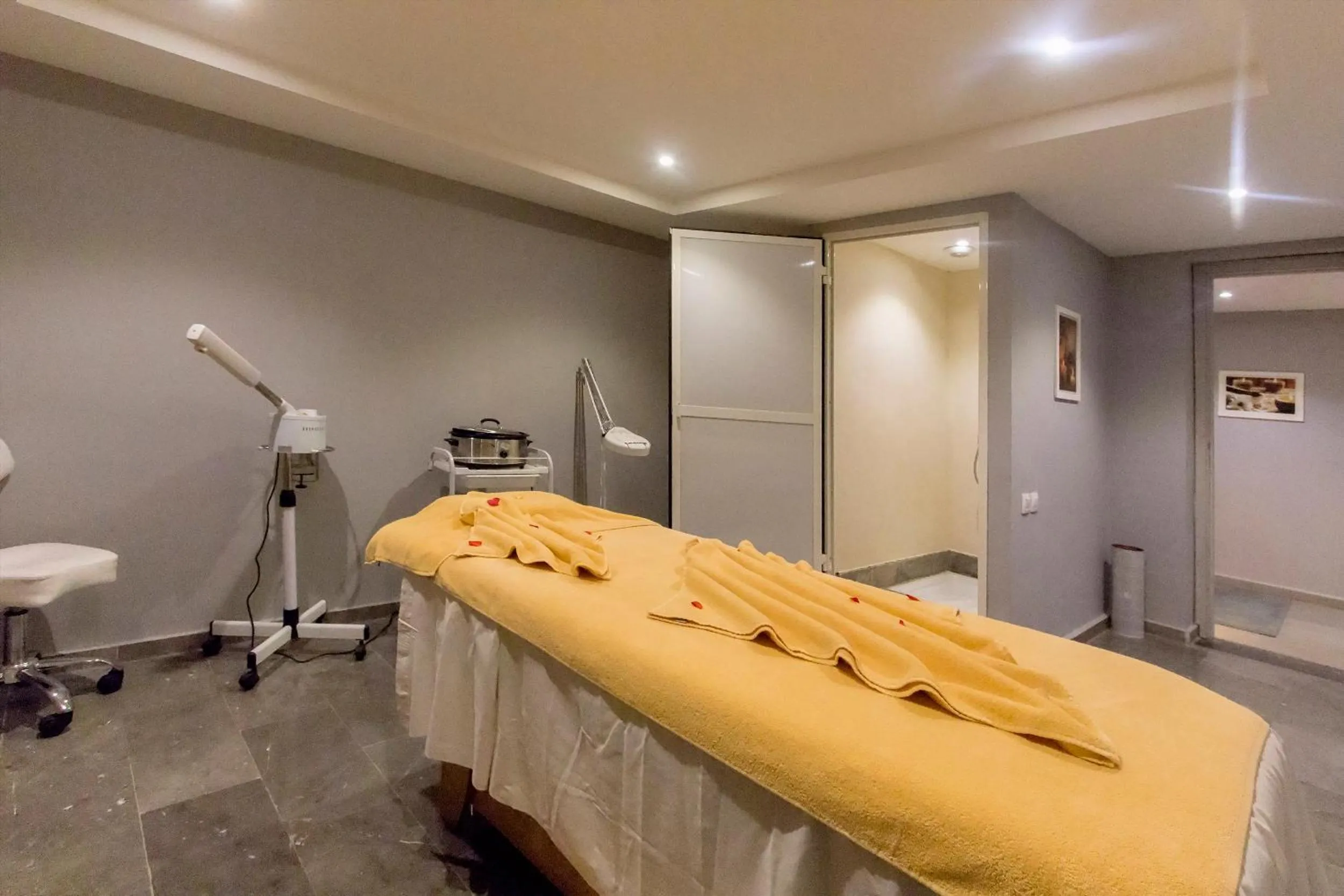 Massage in Wazo Appart-Hôtel