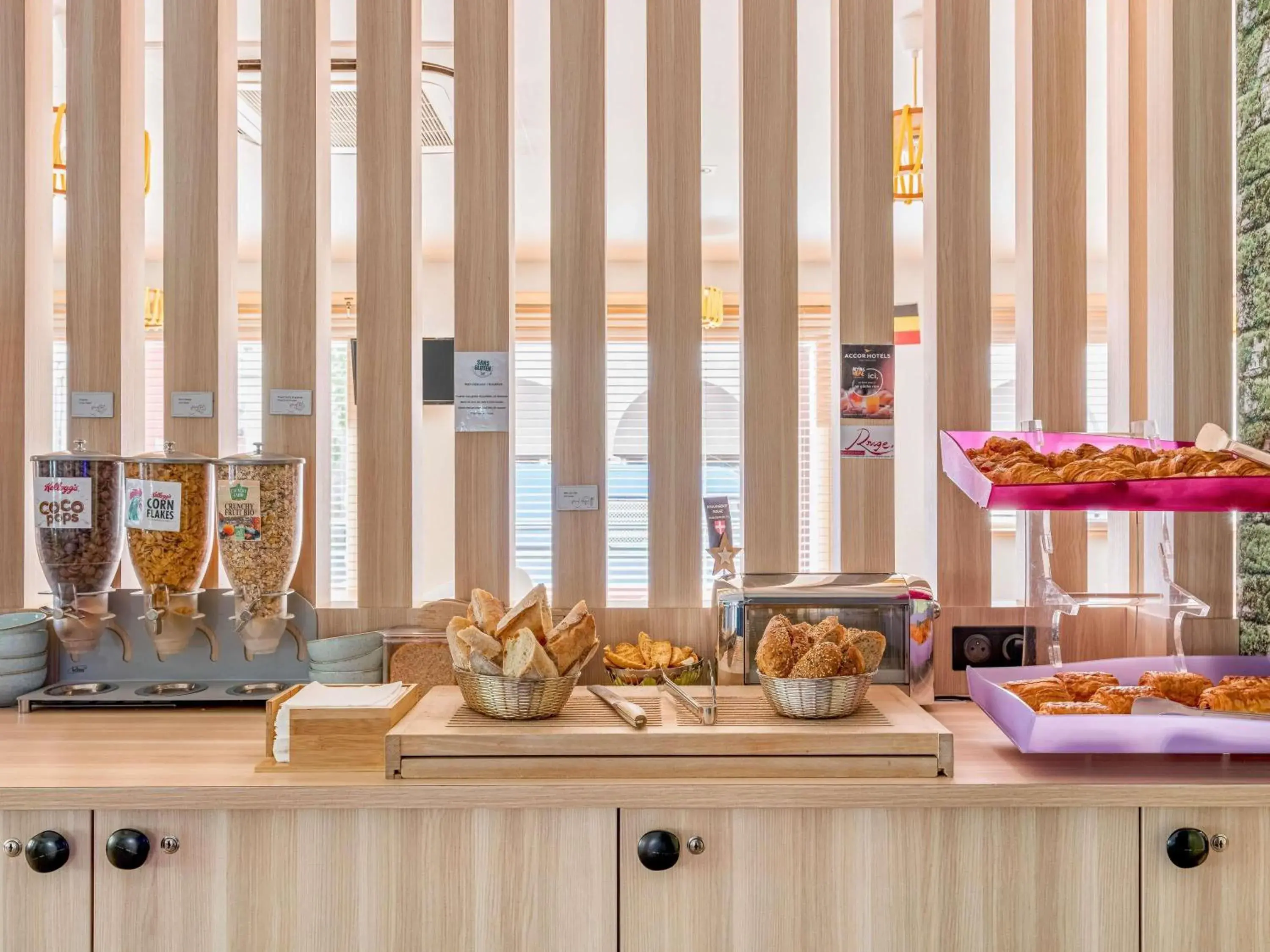 Breakfast in ibis Styles Annecy Centre Gare Breakfast in ibis Styles Annecy Centre Gare