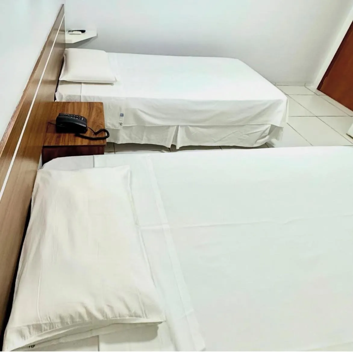 Bed in Schalom Hotel