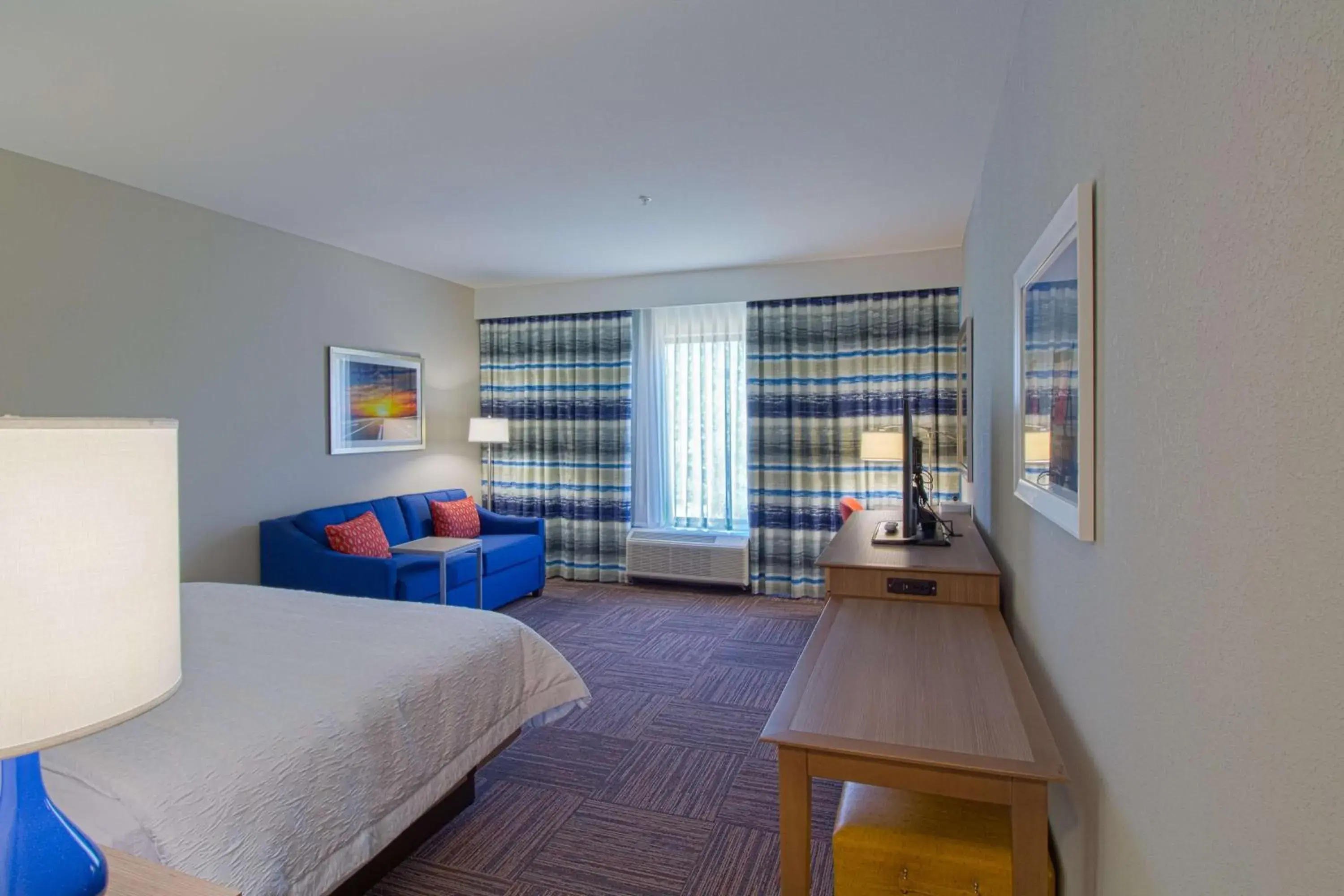 Bedroom, Bed in Hampton Inn Crestview South I-10, Fl Bedroom, Bed in Hampton Inn Crestview South I-10, Fl