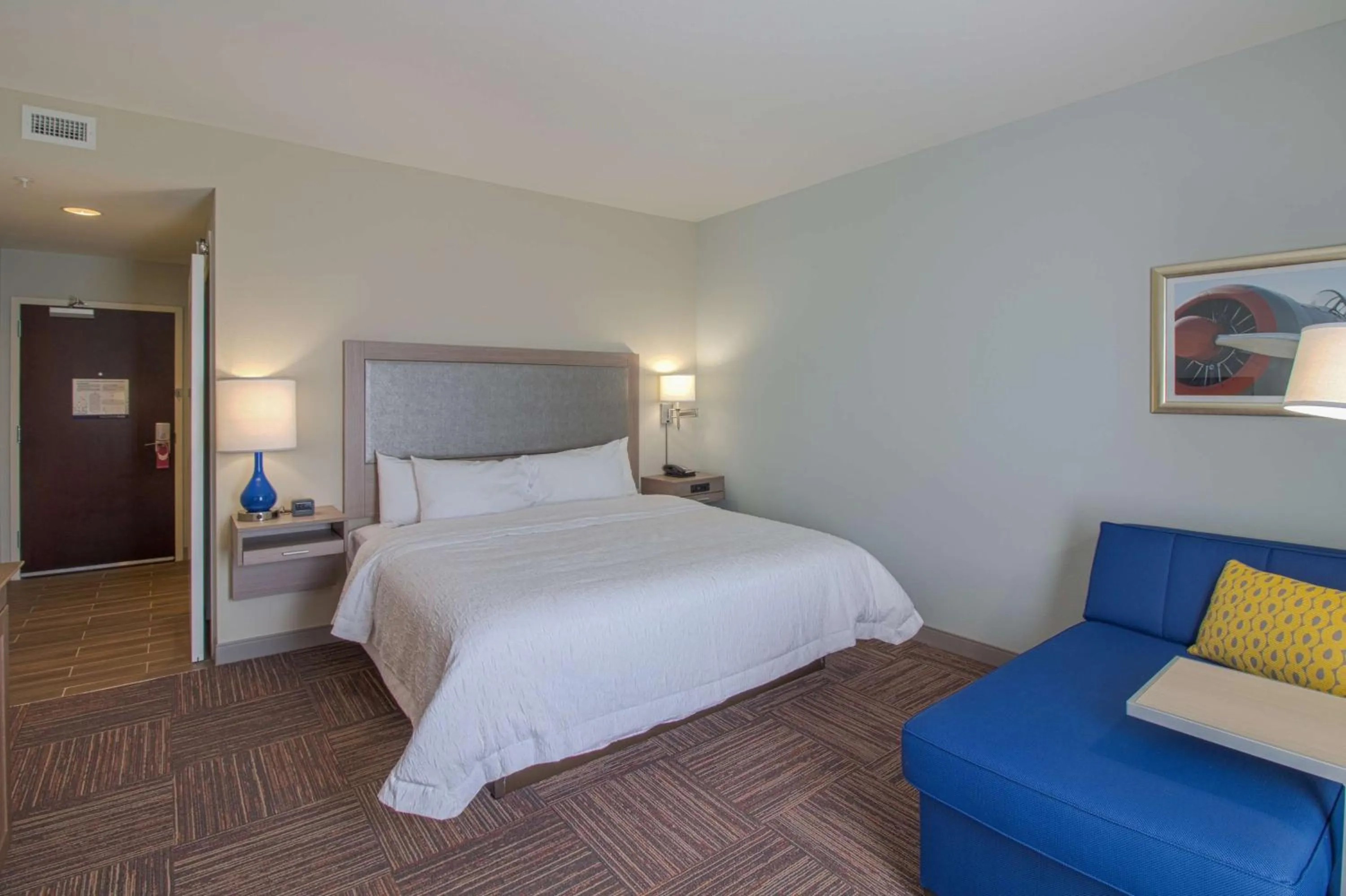 Bed in Hampton Inn Crestview South I-10, Fl