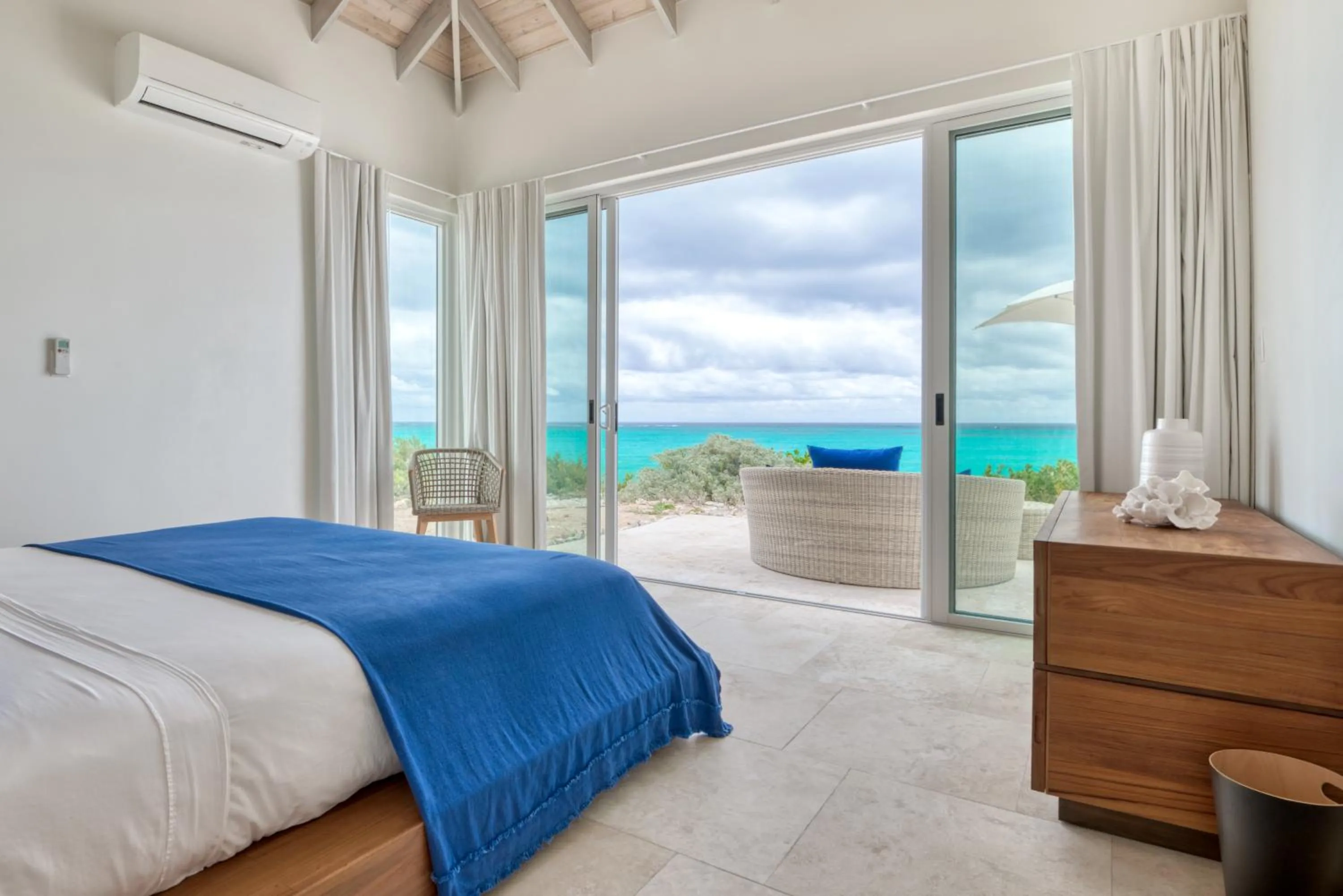 Bedroom, Bed in Sailrock South Caicos, Small Luxury Hotels of the World