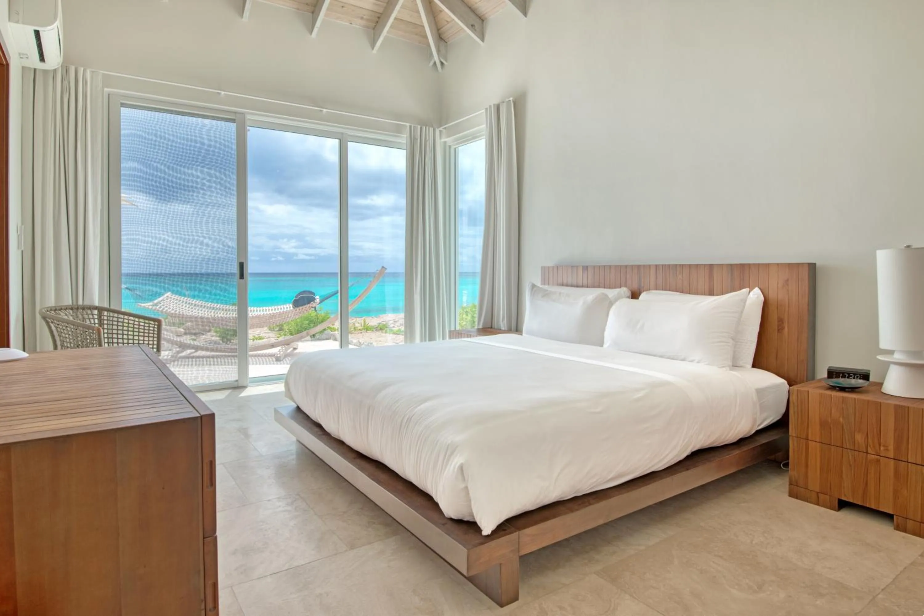 Bedroom, Bed in Sailrock South Caicos, Small Luxury Hotels of the World