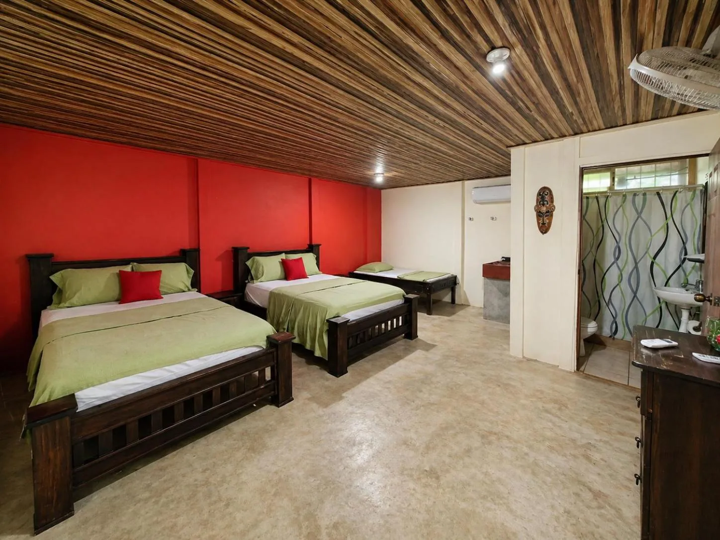 Bedroom, Bed in Hostel Osa Tucan Drake