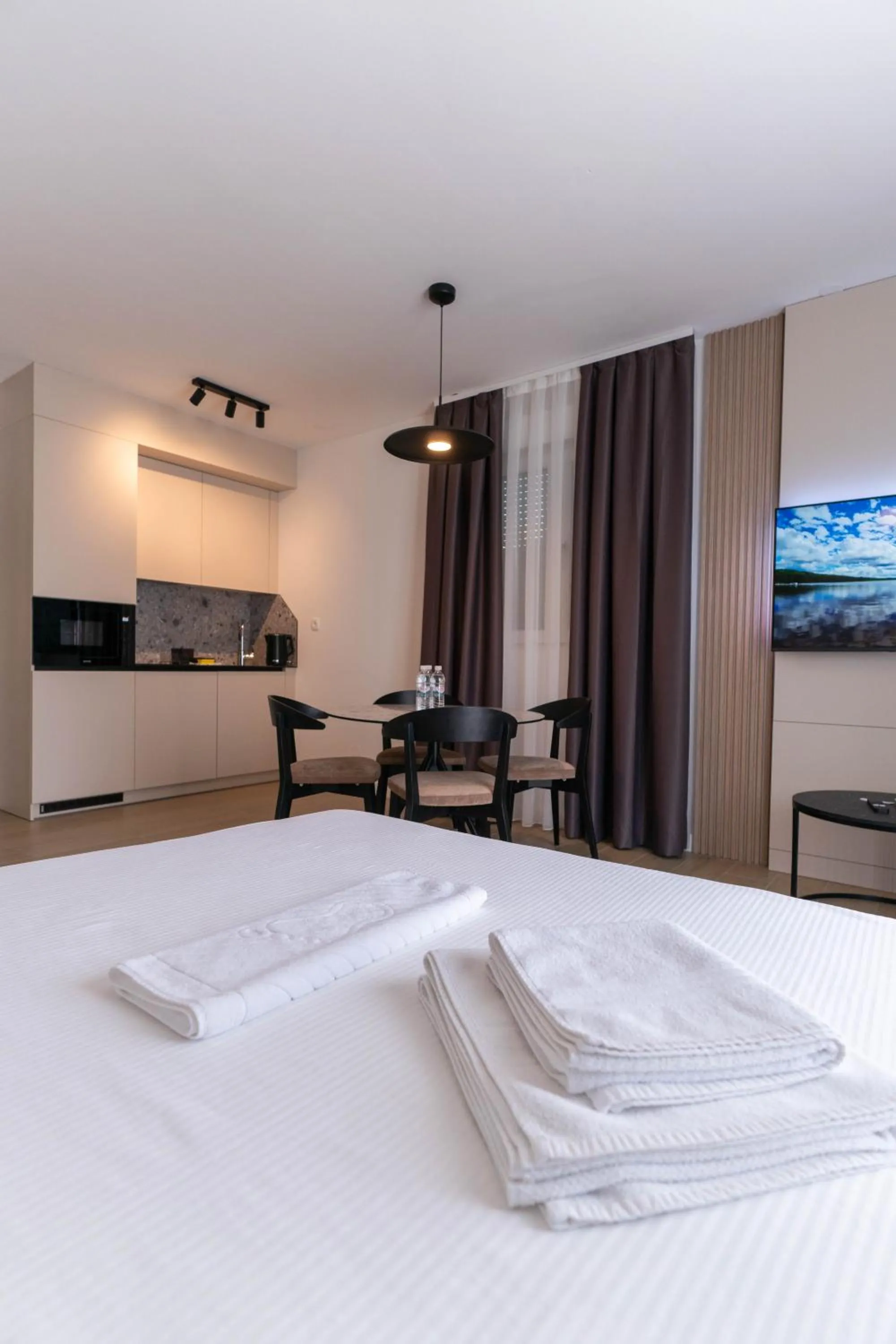 kitchen, Bed in Villa Malo More