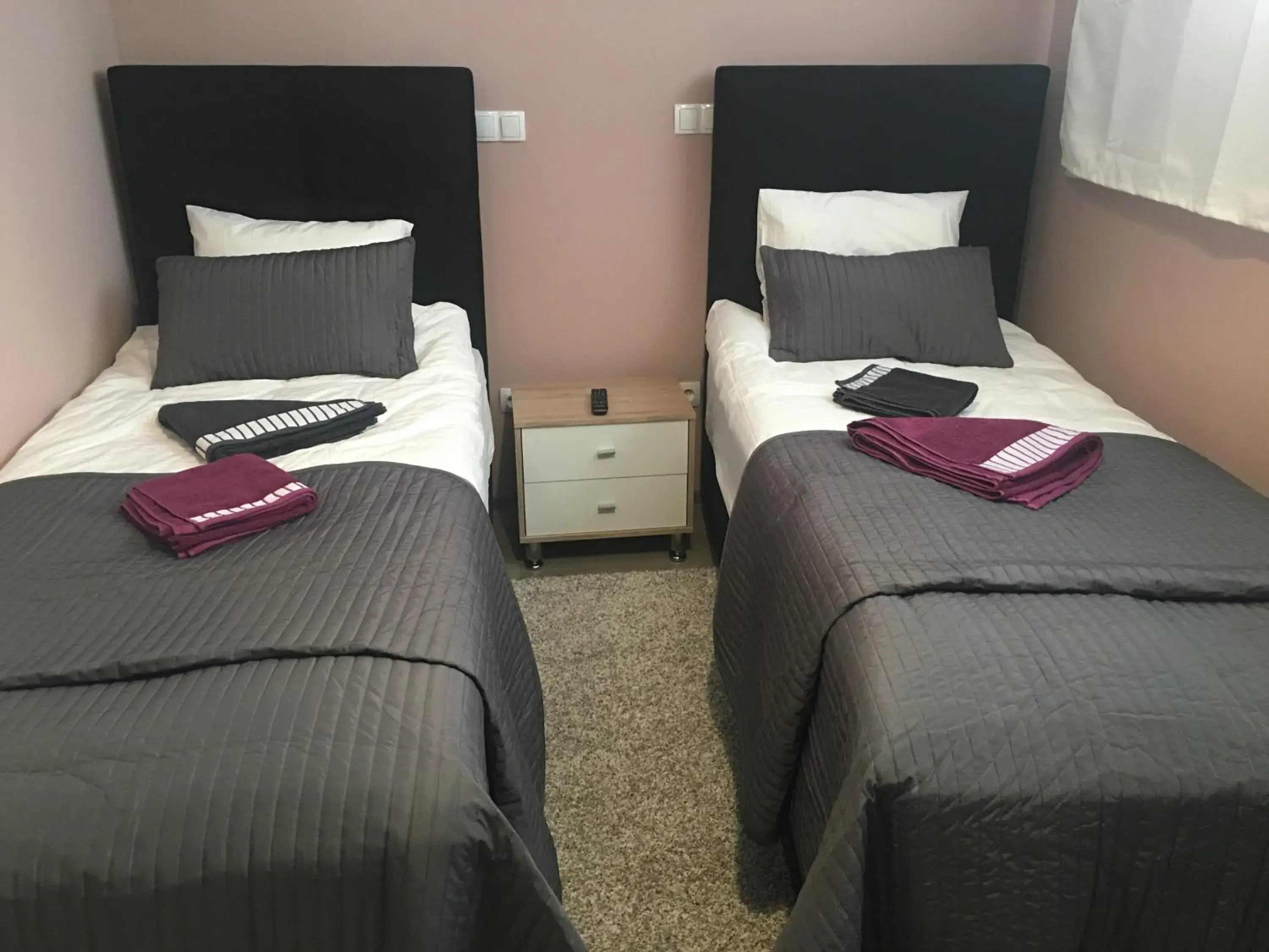 Double or Twin Room with Private Bathroom - single occupancy in Rooms & Apartments Banjac Double or Twin Room with Private Bathroom - single occupancy in Rooms & Apartments Banjac