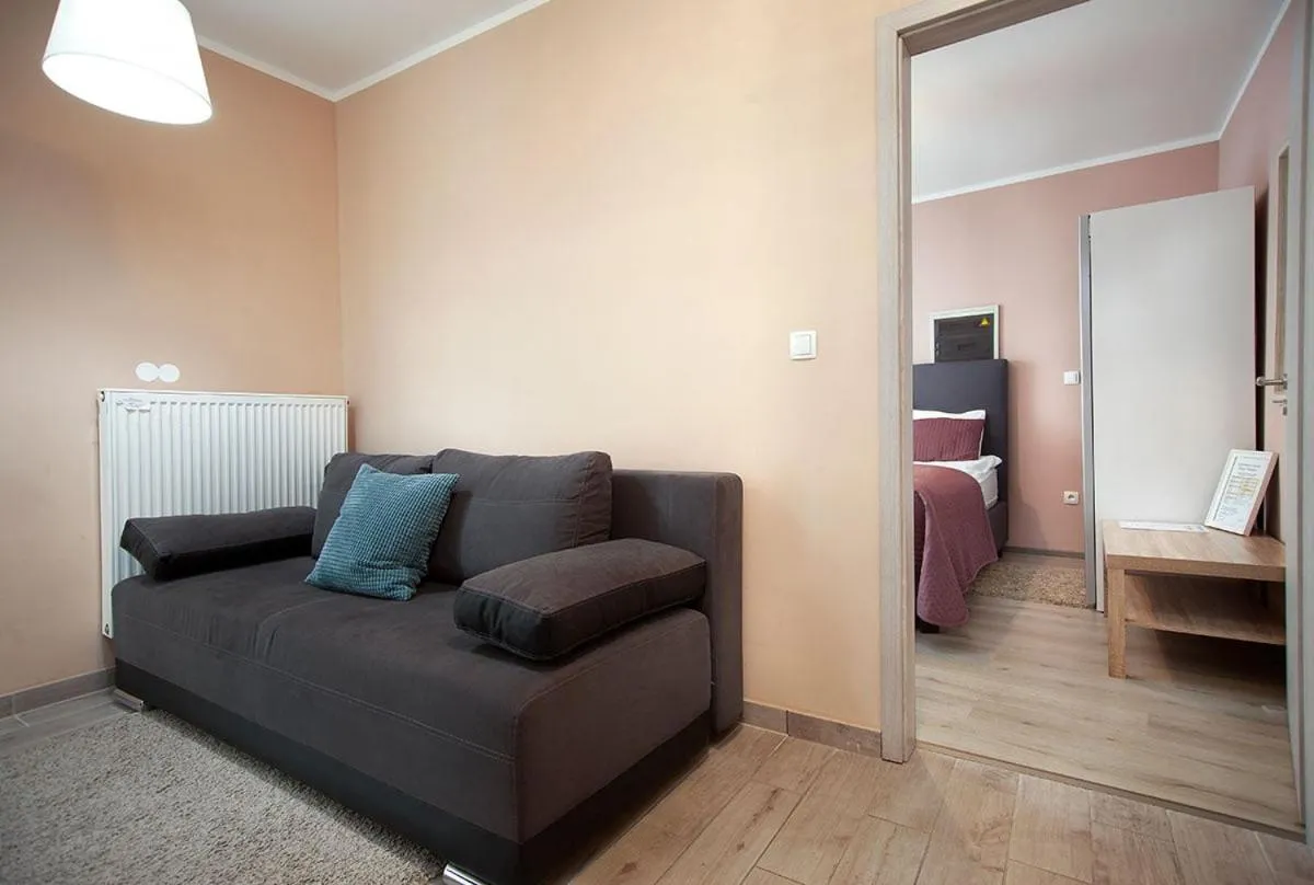 One-Bedroom Apartment - single occupancy in Rooms & Apartments Banjac