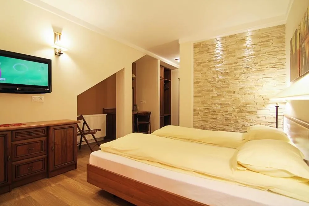 Property building, Bed in Dolina Leśnicy SKI & SPA Resort