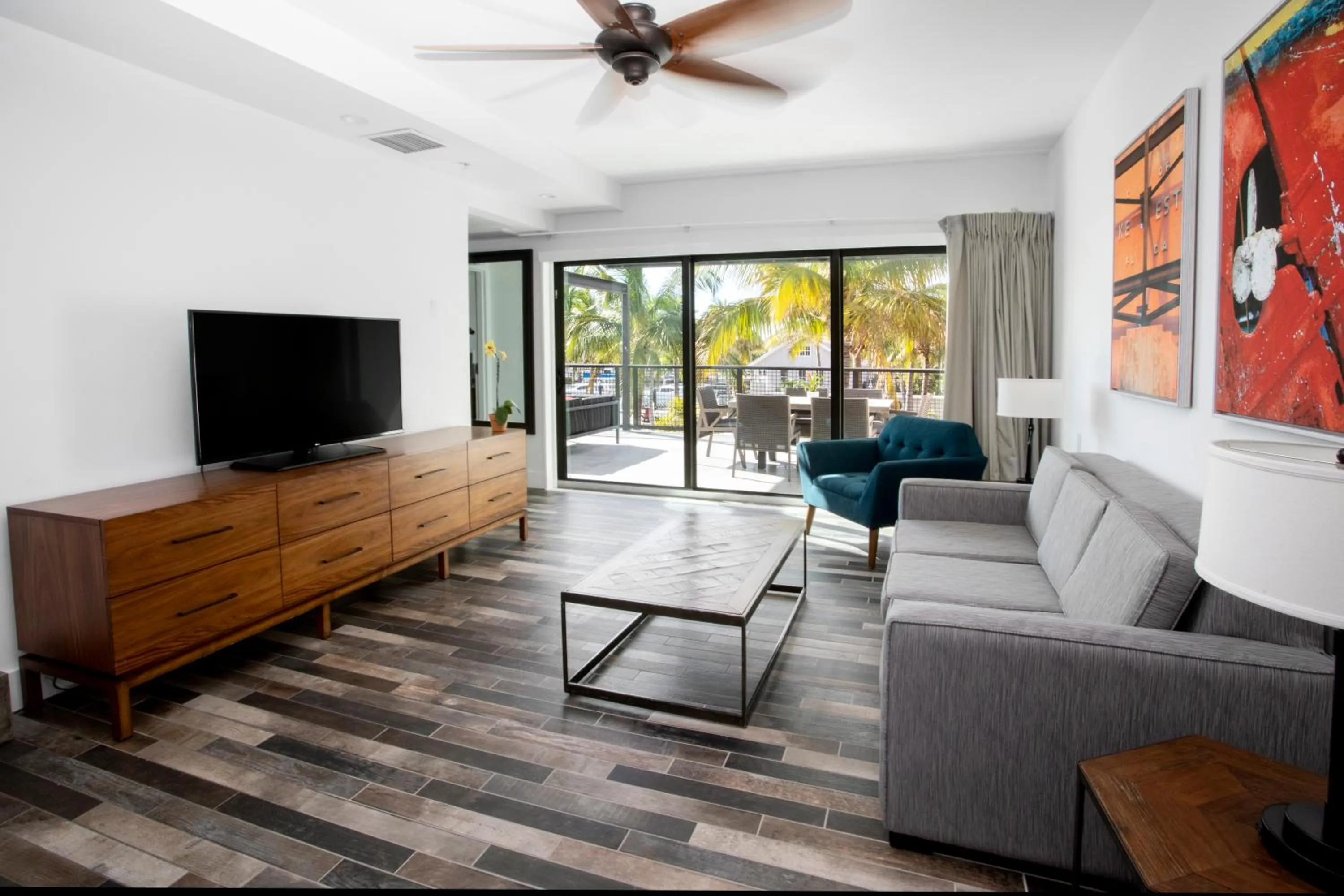 Living room in The Perry Hotel & Marina Key West