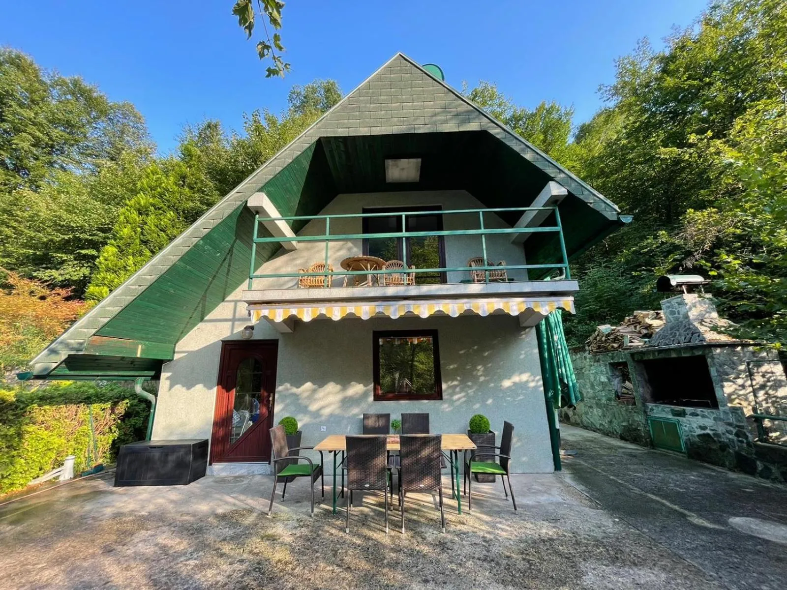 Property building in Holiday Home Oaza Mira