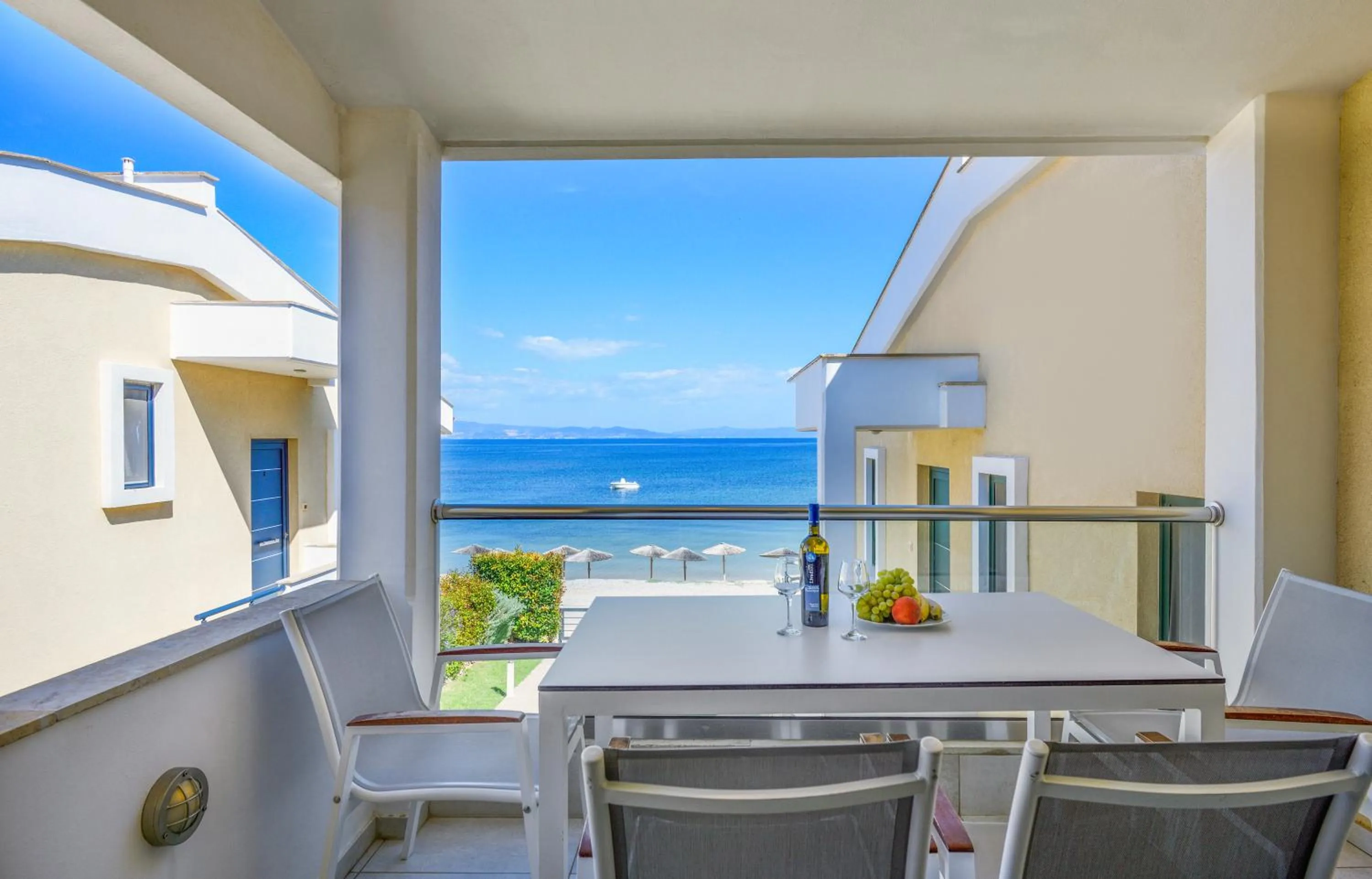 Day in Elpiniki Luxury Apartments