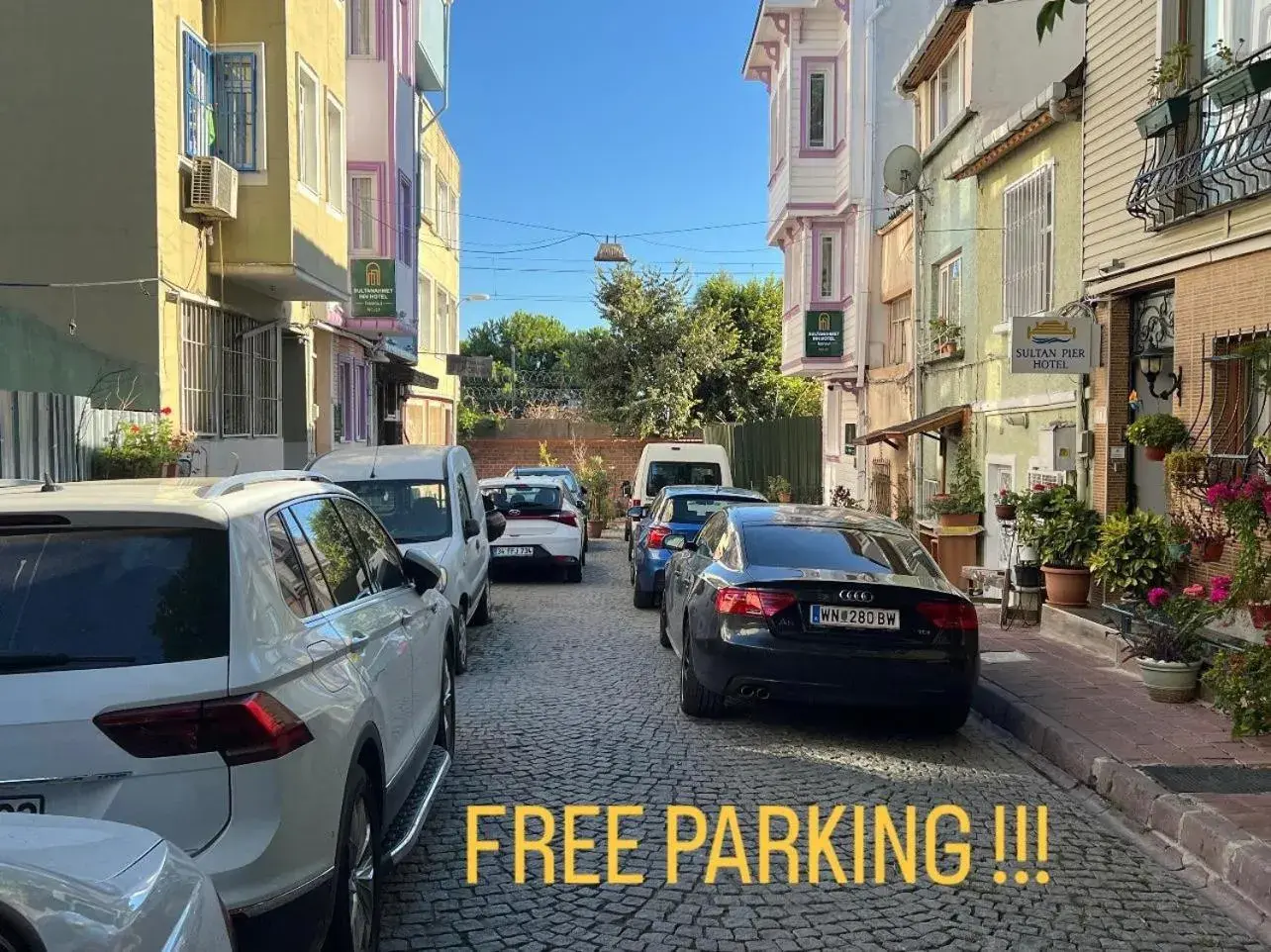 Street view in Sultanahmet inn Hotel Street view in Sultanahmet inn Hotel